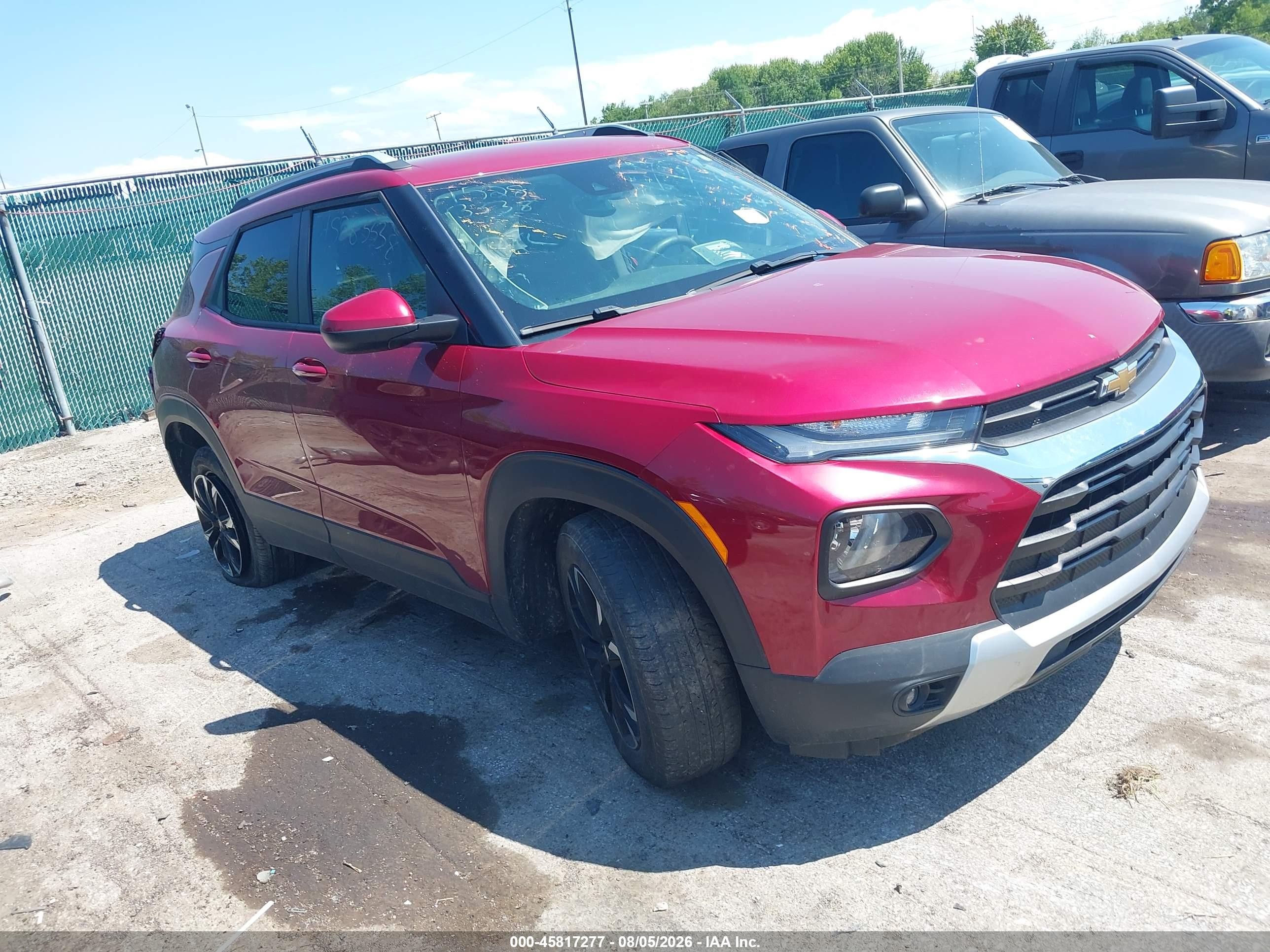 2021 Chevrolet TrailBlazer LT, VIN KL79MPS22MB074904 — Бок