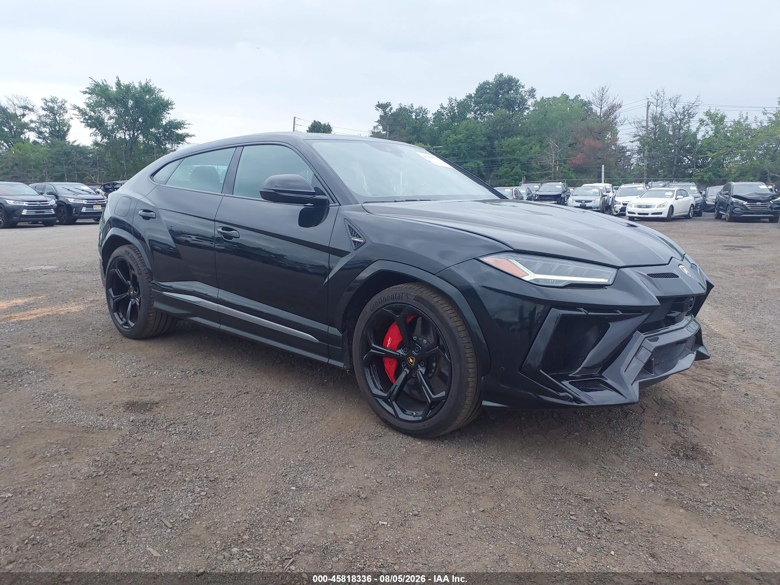 2020 Lamborghini Urus, VIN ZPBUA1ZL6LLA06642 — Rear end