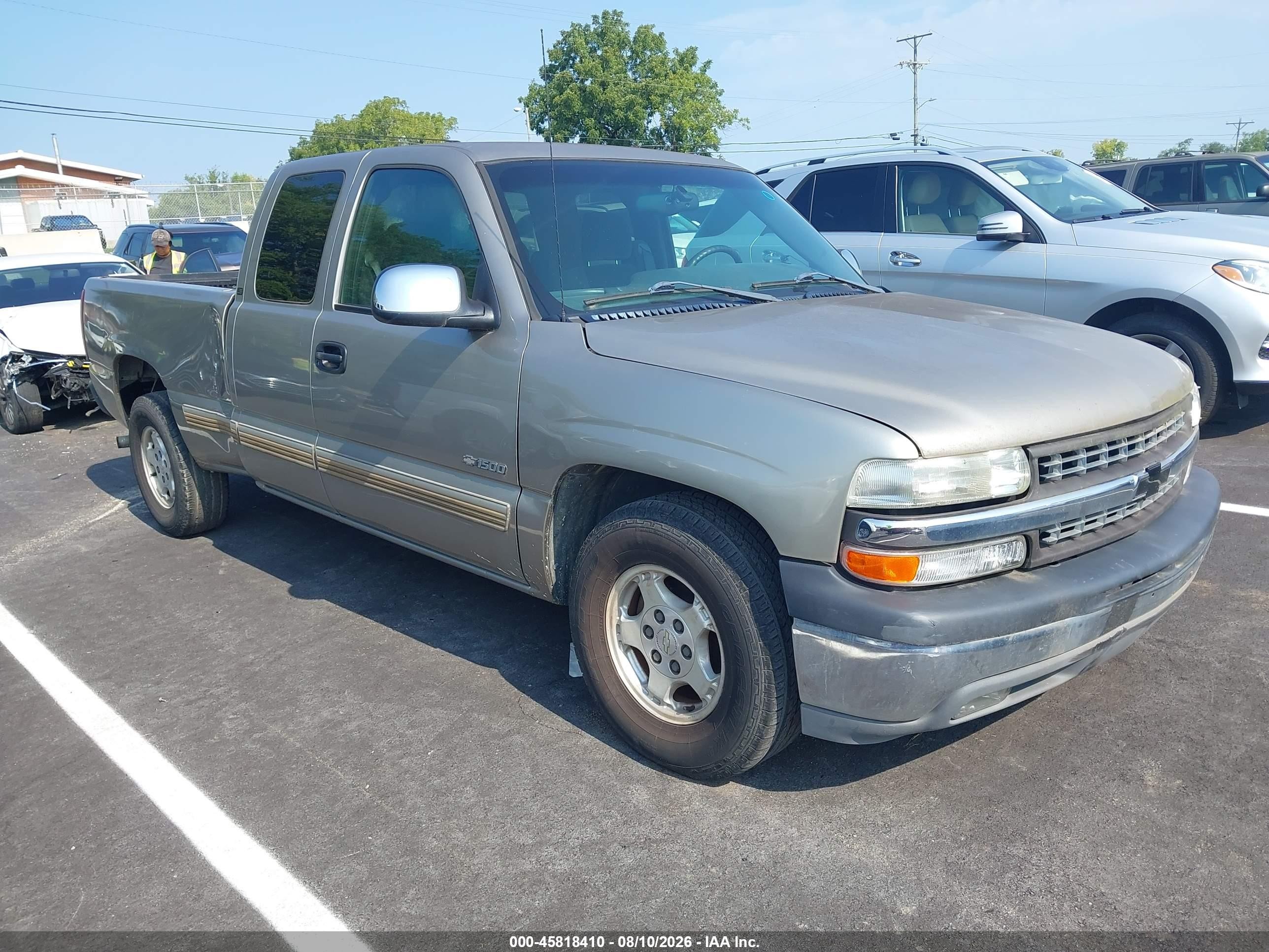 2001 Chevrolet Silverado 1500 LT, VIN 2GCEC19T611367815 — Не указано