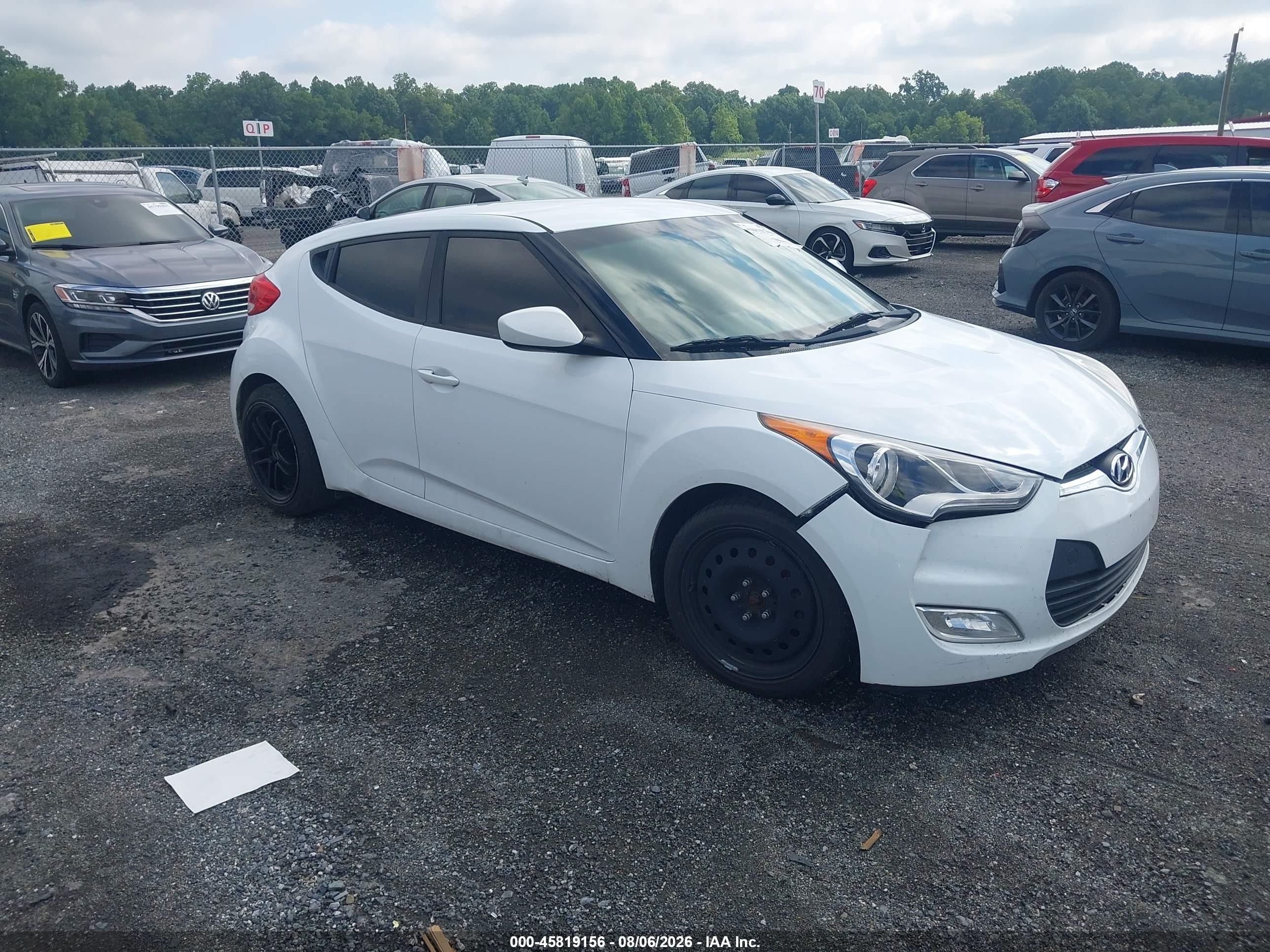 2017 Hyundai Veloster, VIN KMHTC6AD2HU312023 — Normal wear