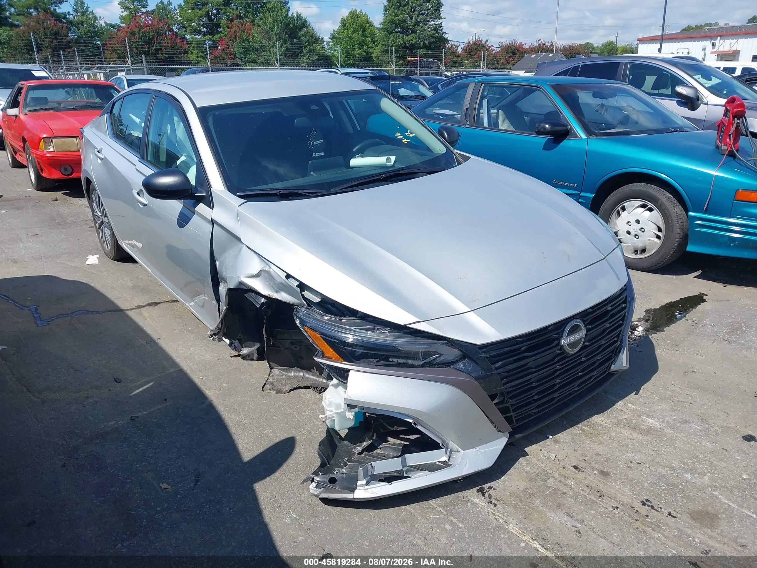 2026 Nissan Altima SV, VIN 1N4BL4DW1TN305817 — Front end