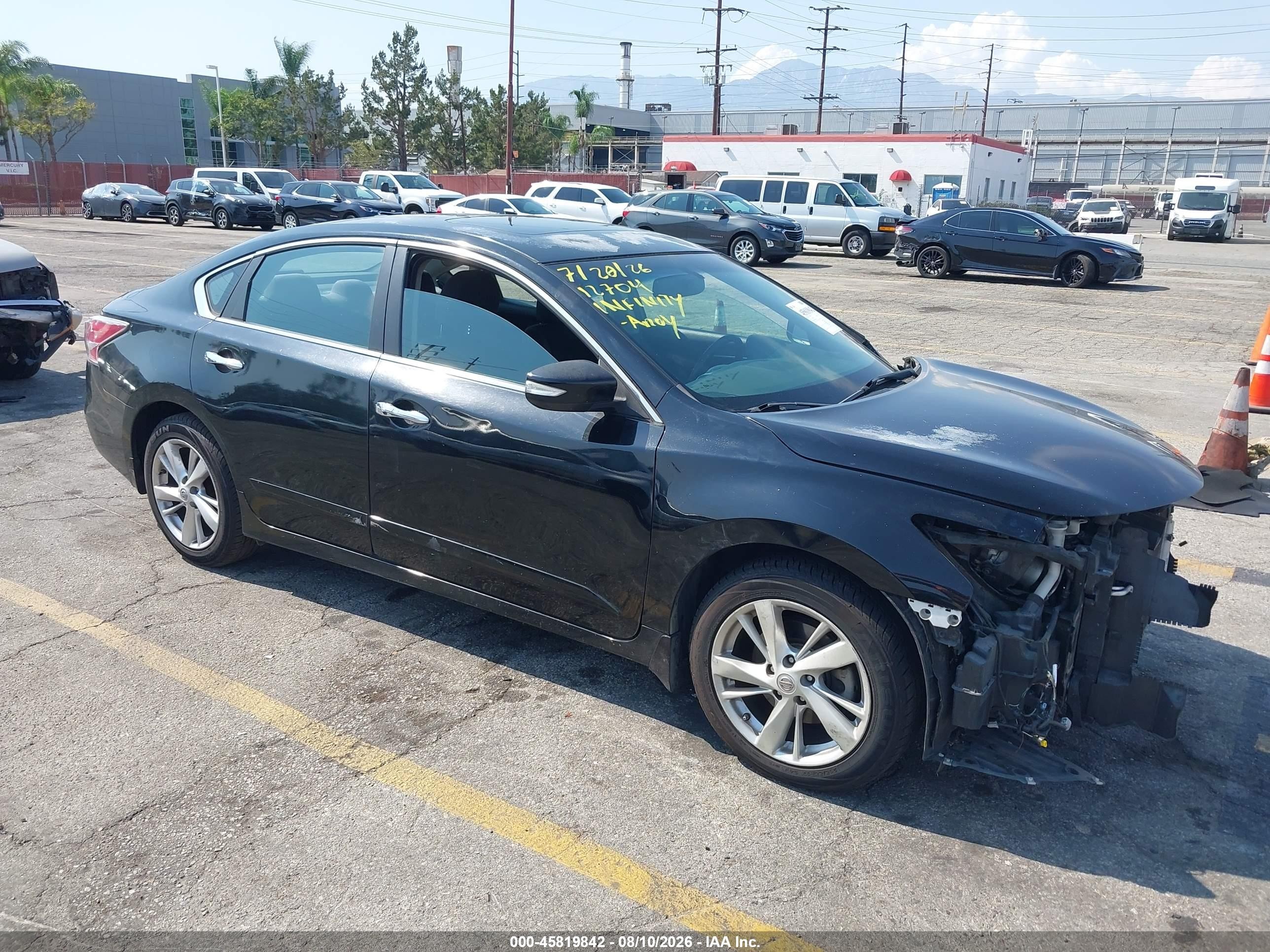 2014 Nissan Altima 2.5, VIN 1N4AL3AP5EN247488 — Front end