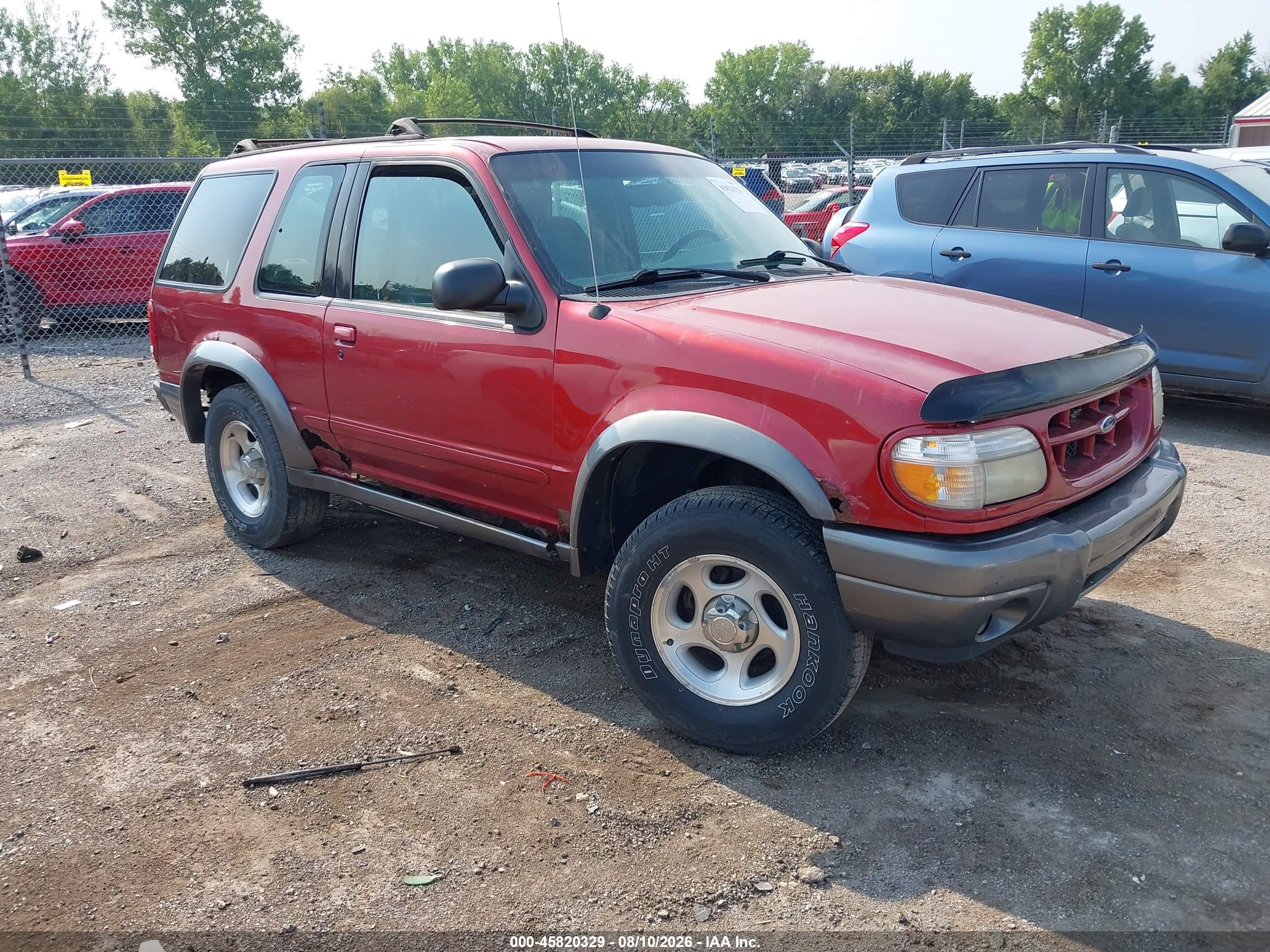 2000 Ford Explorer Sport, VIN 1FMYU70E6YUA20734 — Normal wear