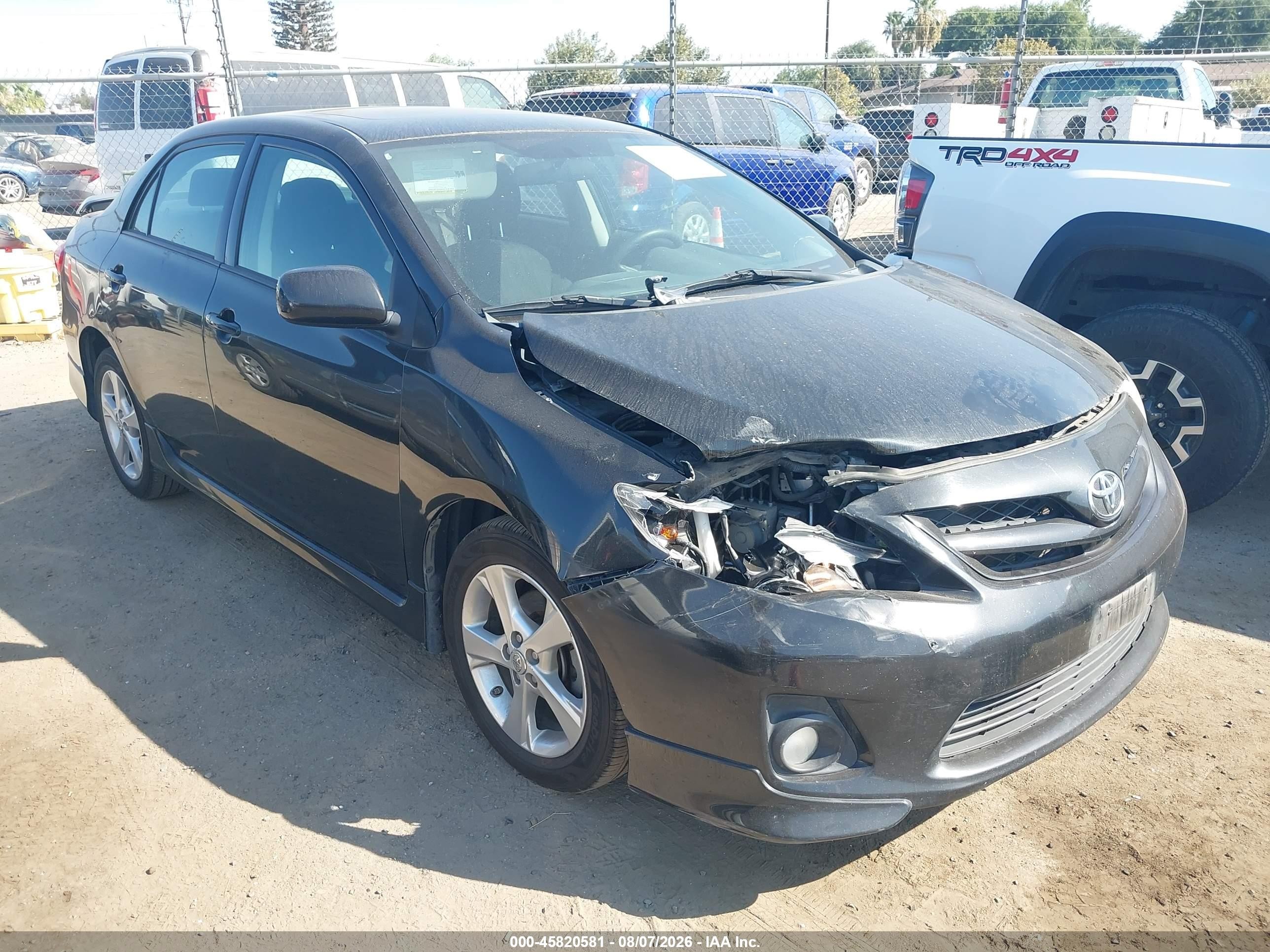 2011 Toyota Corolla LE, VIN 2T1BU4EE3BC754043 — Front end
