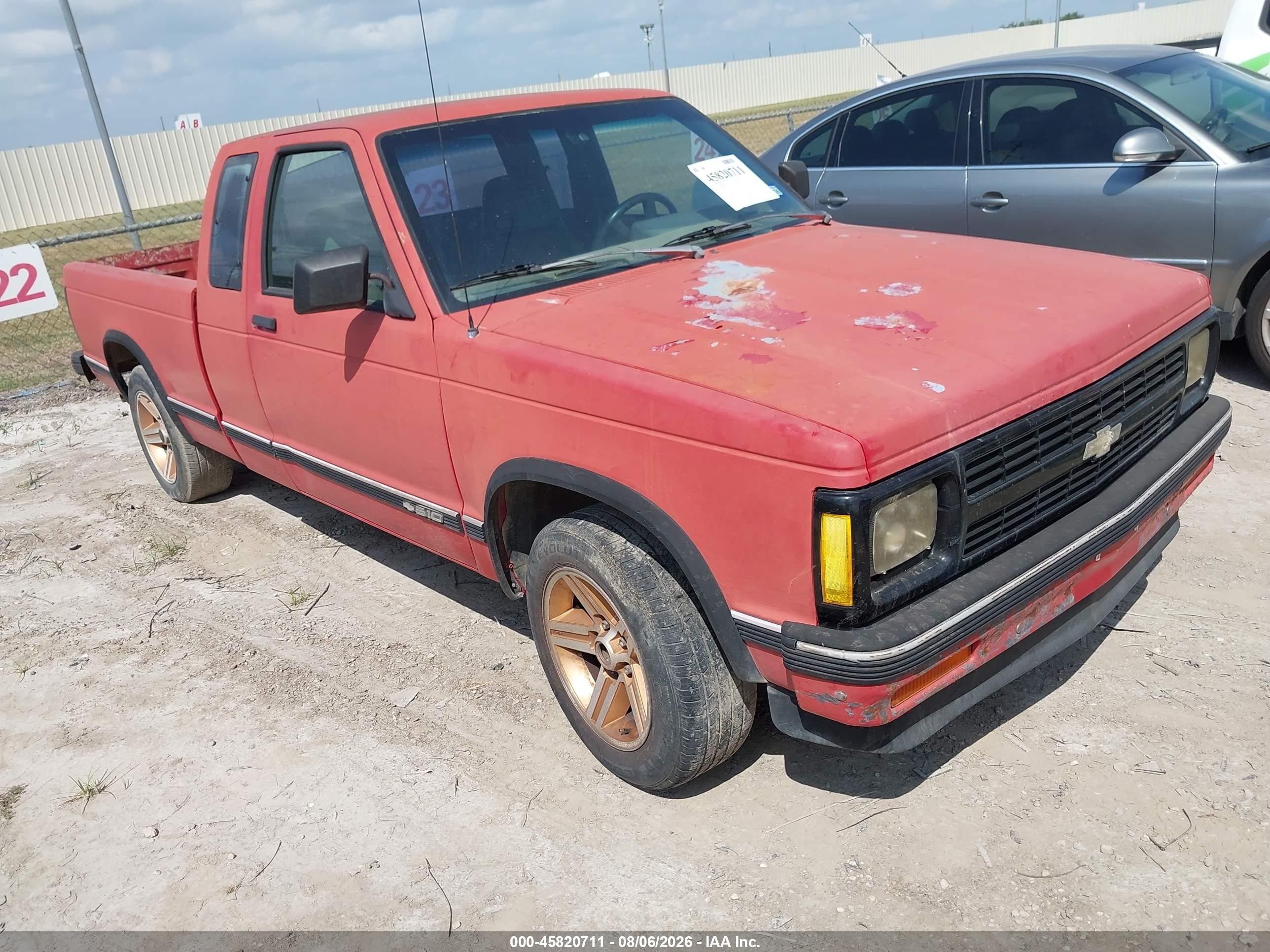 1992 Chevrolet S-10, VIN 1GCCS19R2N8212552 — Normal wear