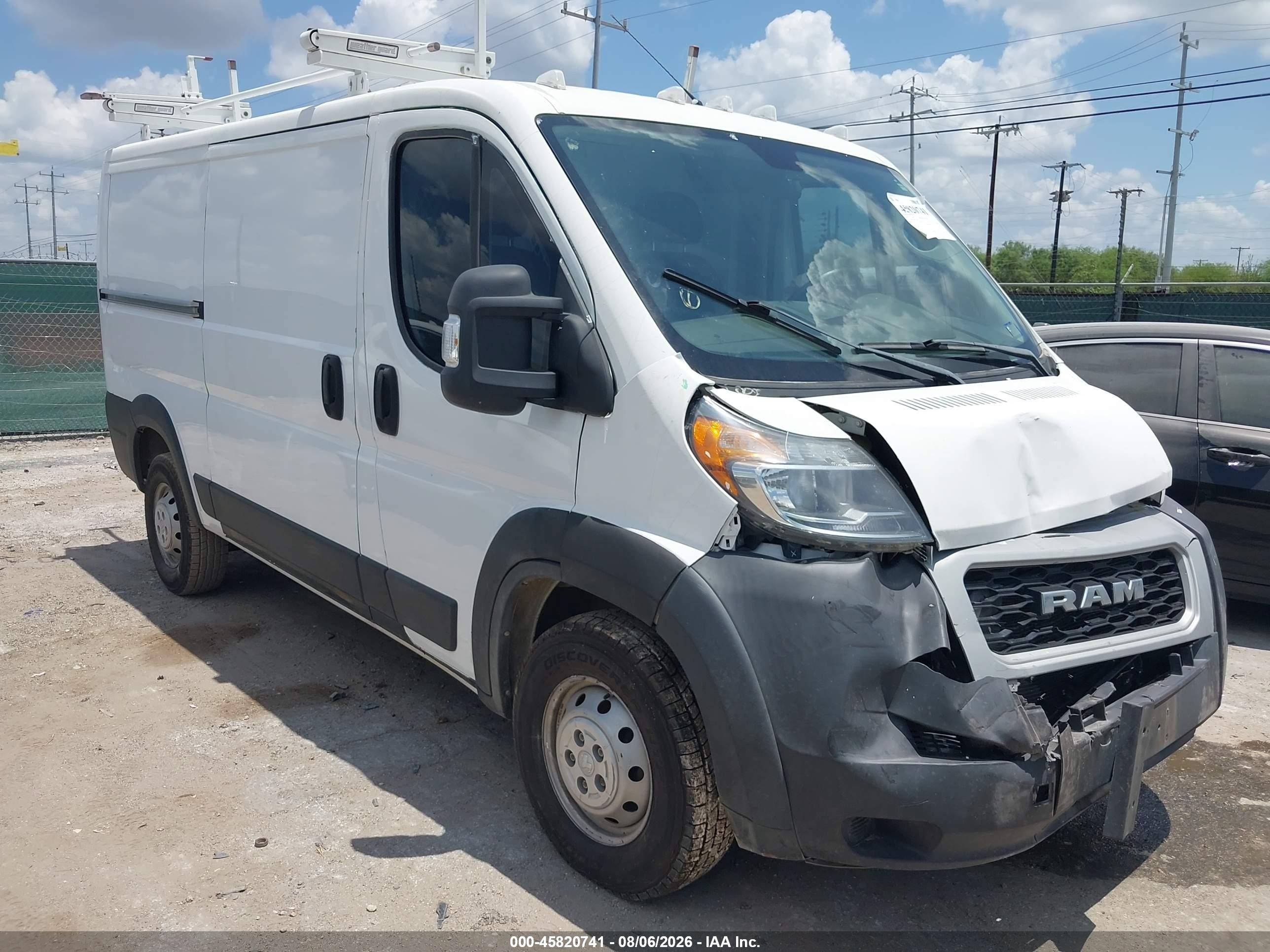 2019 Ram ProMaster Cargo, VIN 3C6TRVAG8KE540659 — Front end