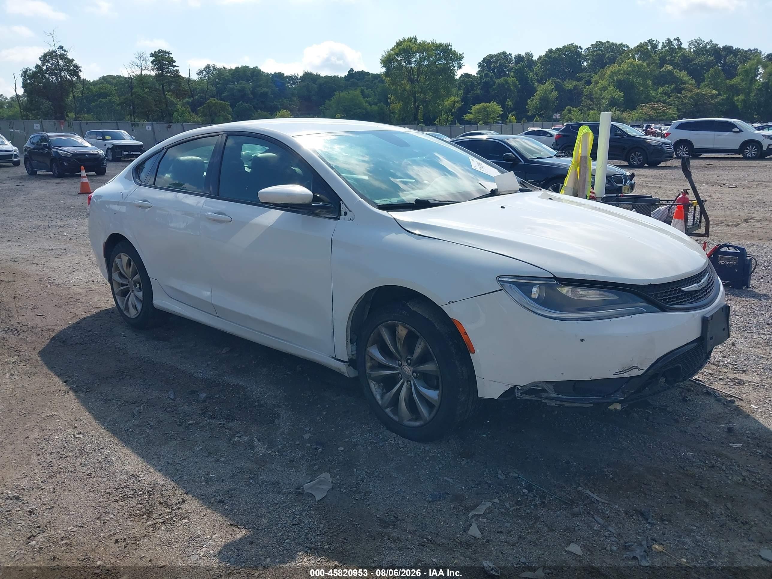 2016 Chrysler 200 S, VIN 1C3CCCBB0GN117325 — Normal wear