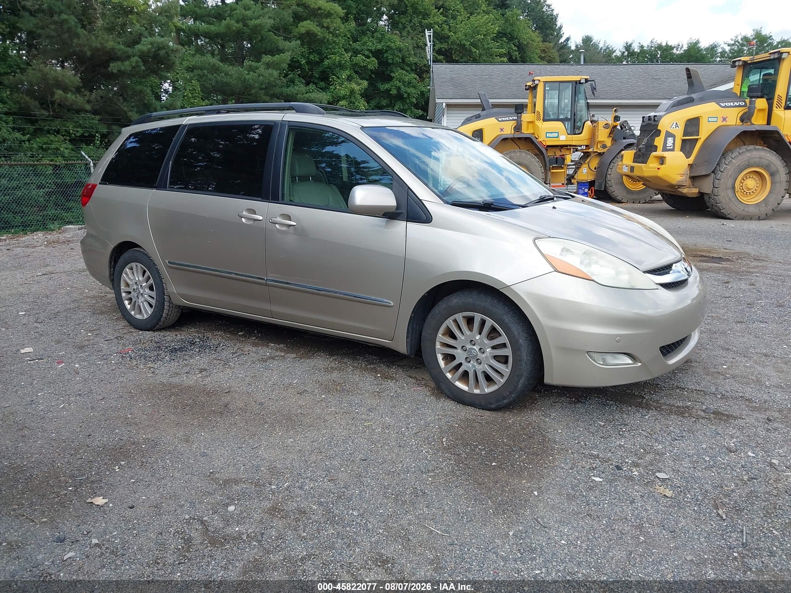 2007 Toyota Sienna XLE Limited, VIN 5TDZK22C37S093785 — Normal wear