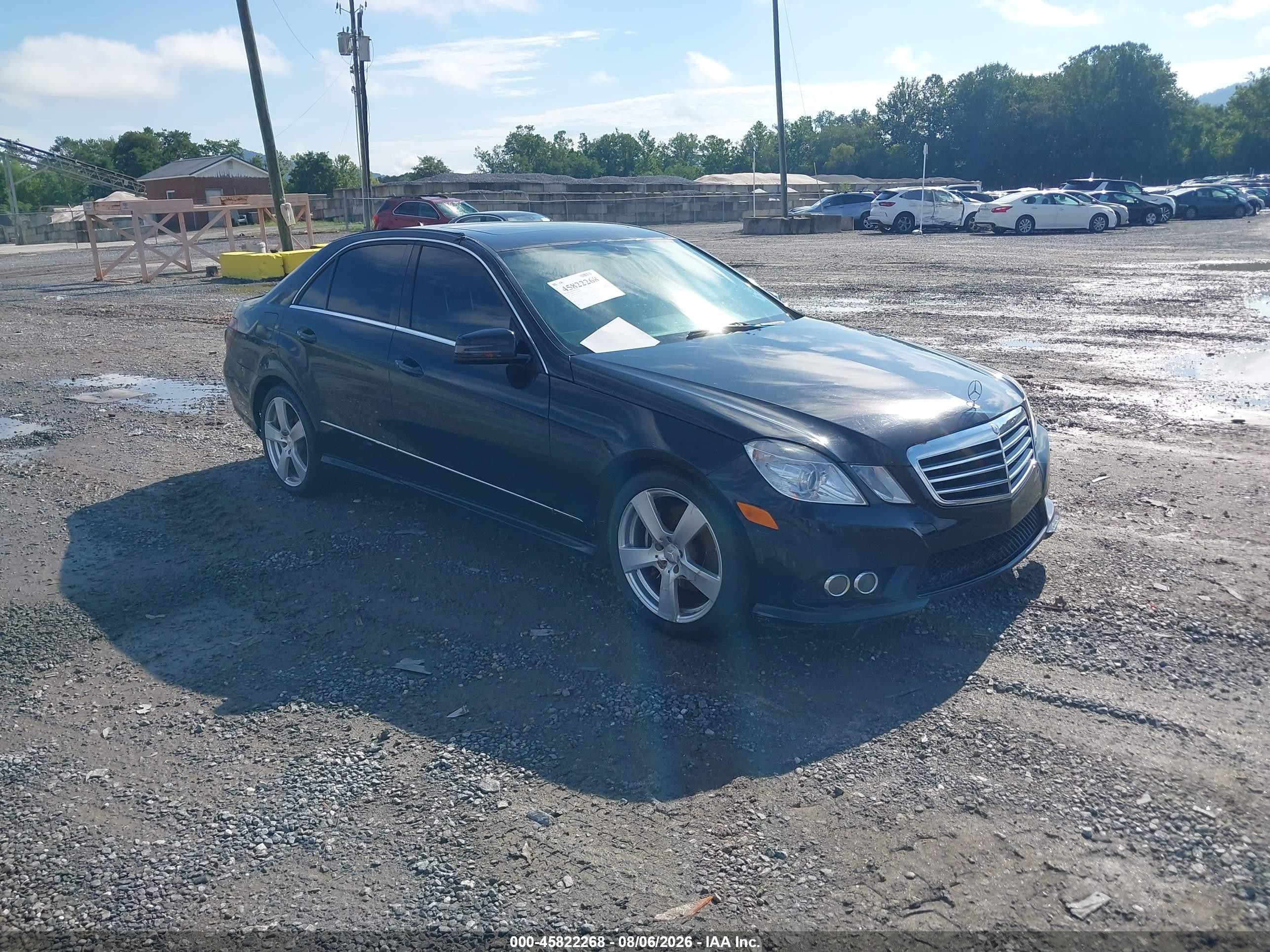 2010 Mercedes-Benz E 350 Sport, VIN WDDHF5GB4AA091961 — Front end