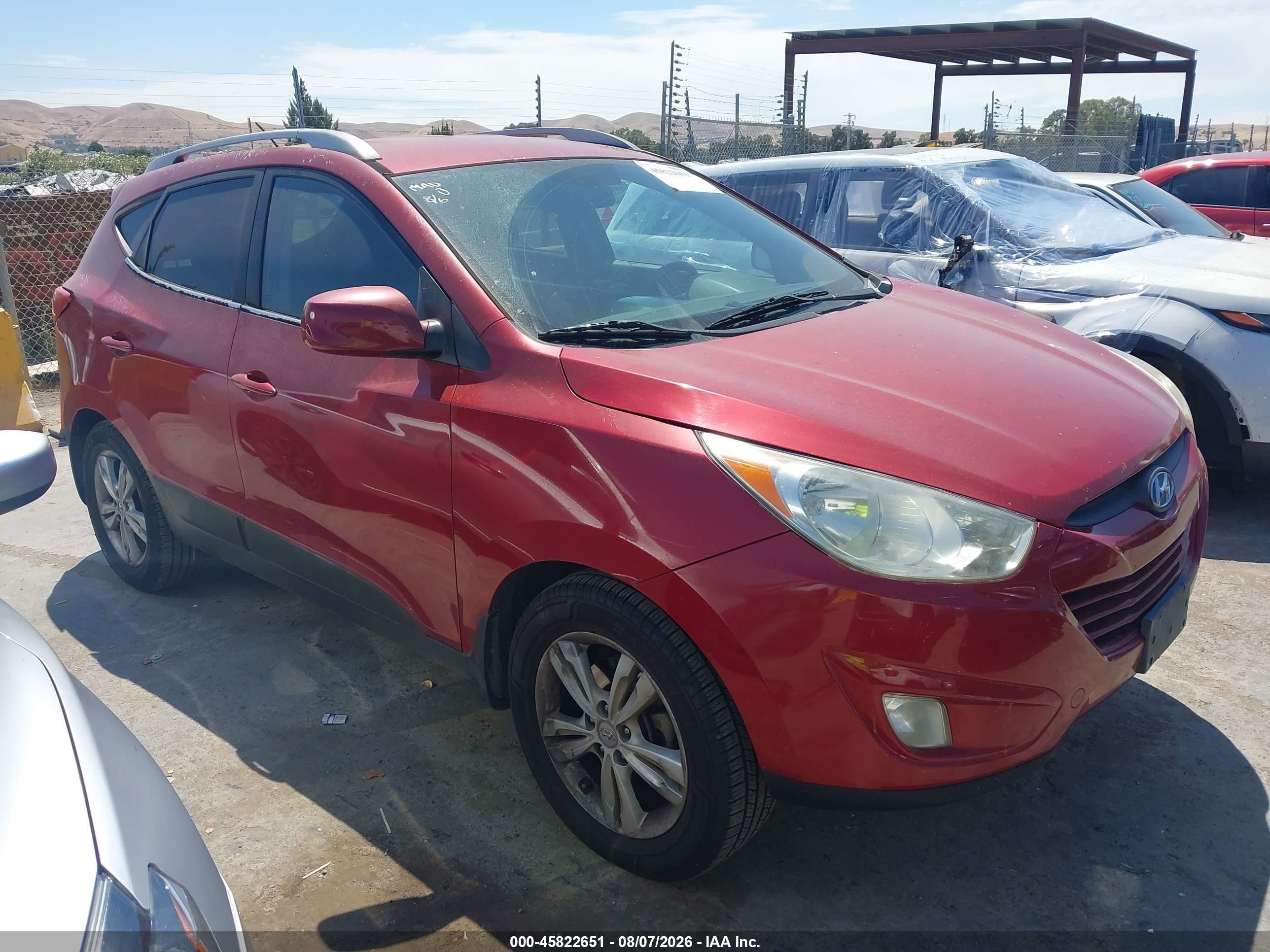 2010 Hyundai Tucson GLS, VIN KM8JUCACXAU099256 — Normal wear