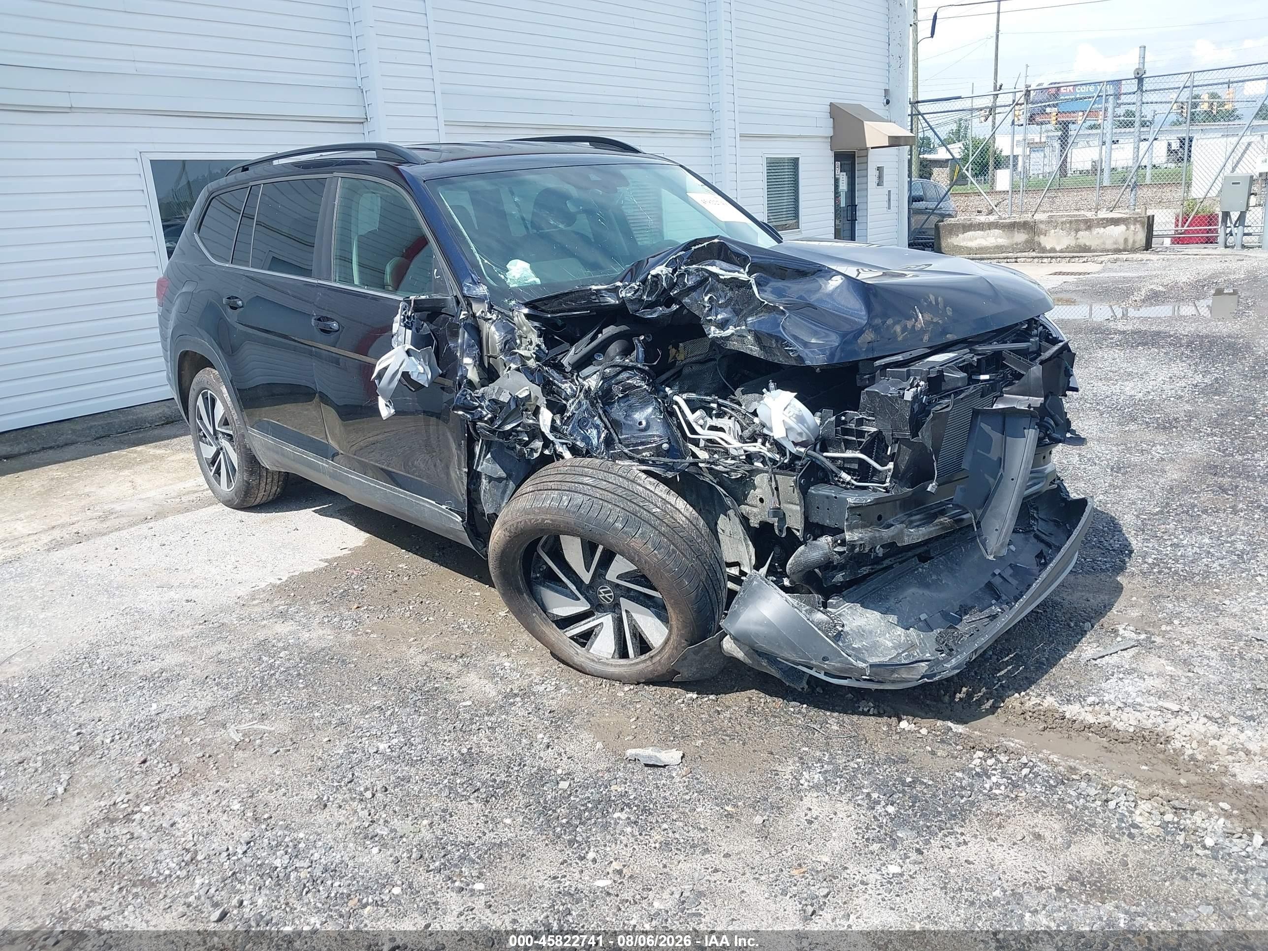 2026 Volkswagen Atlas SE, VIN 1V2HN2CA0TC572644 — Front end