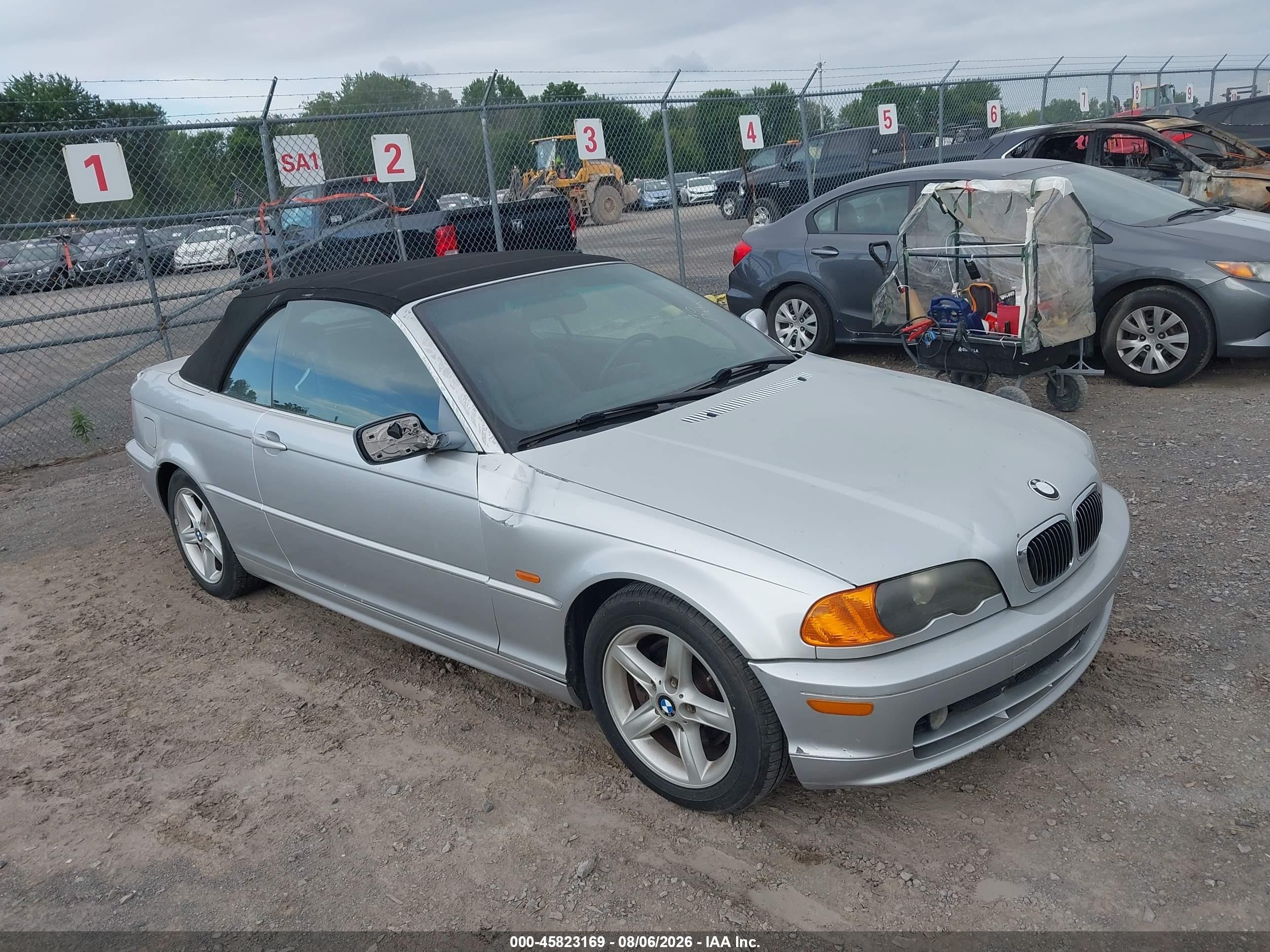 2002 BMW 3 Series 325Ci, VIN WBABS33402PG87364 — Бок