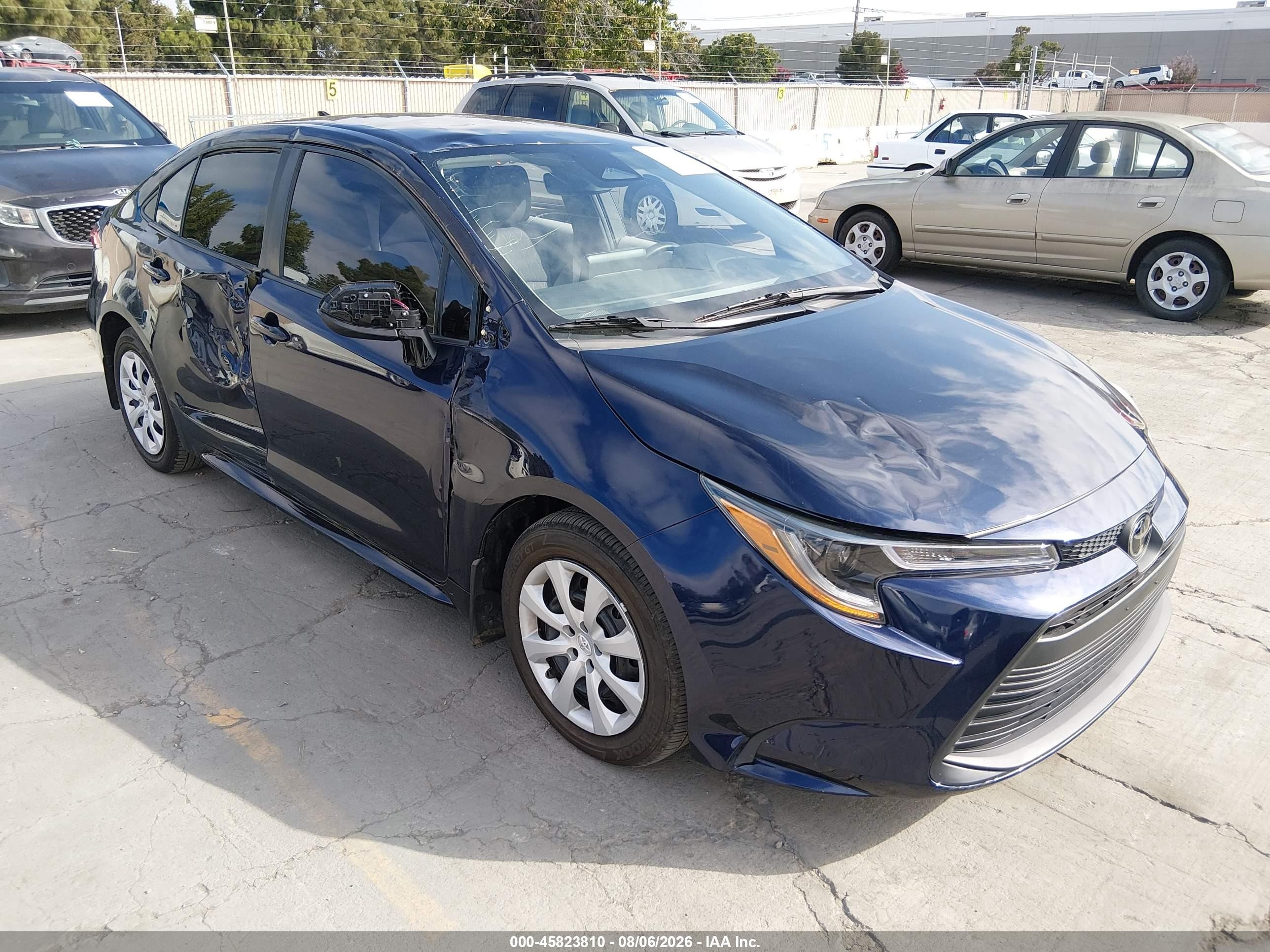 2024 Toyota Corolla LE, VIN 5YFB4MDE5RP210770 — Side