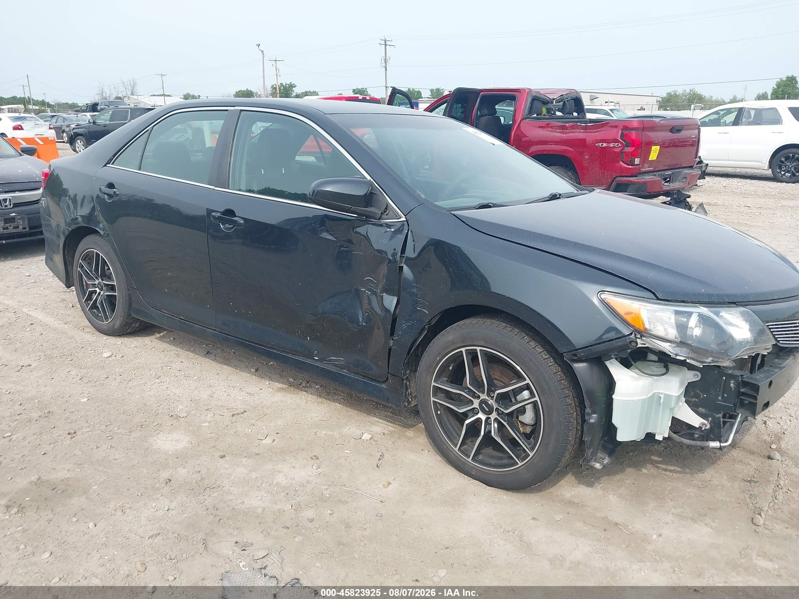 2014 Toyota Camry SE, VIN 4T1BF1FK8EU316165 — Storm