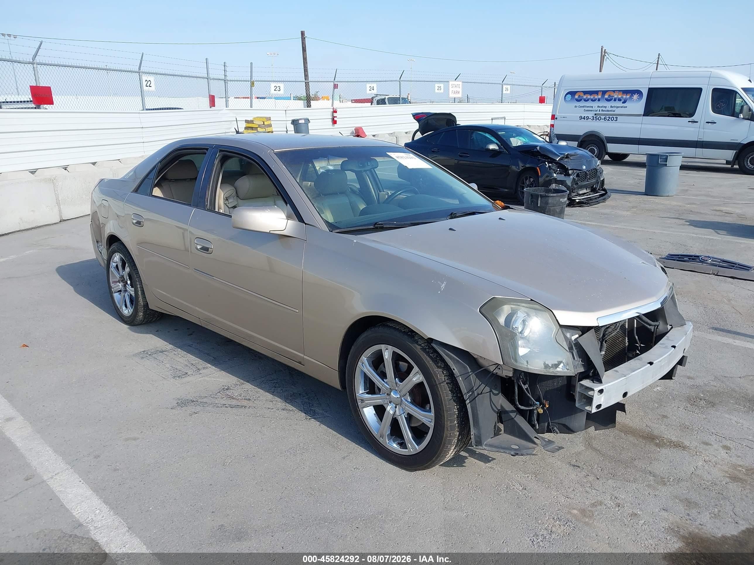 2005 Cadillac CTS, VIN 1G6DP567450222260 — Front end