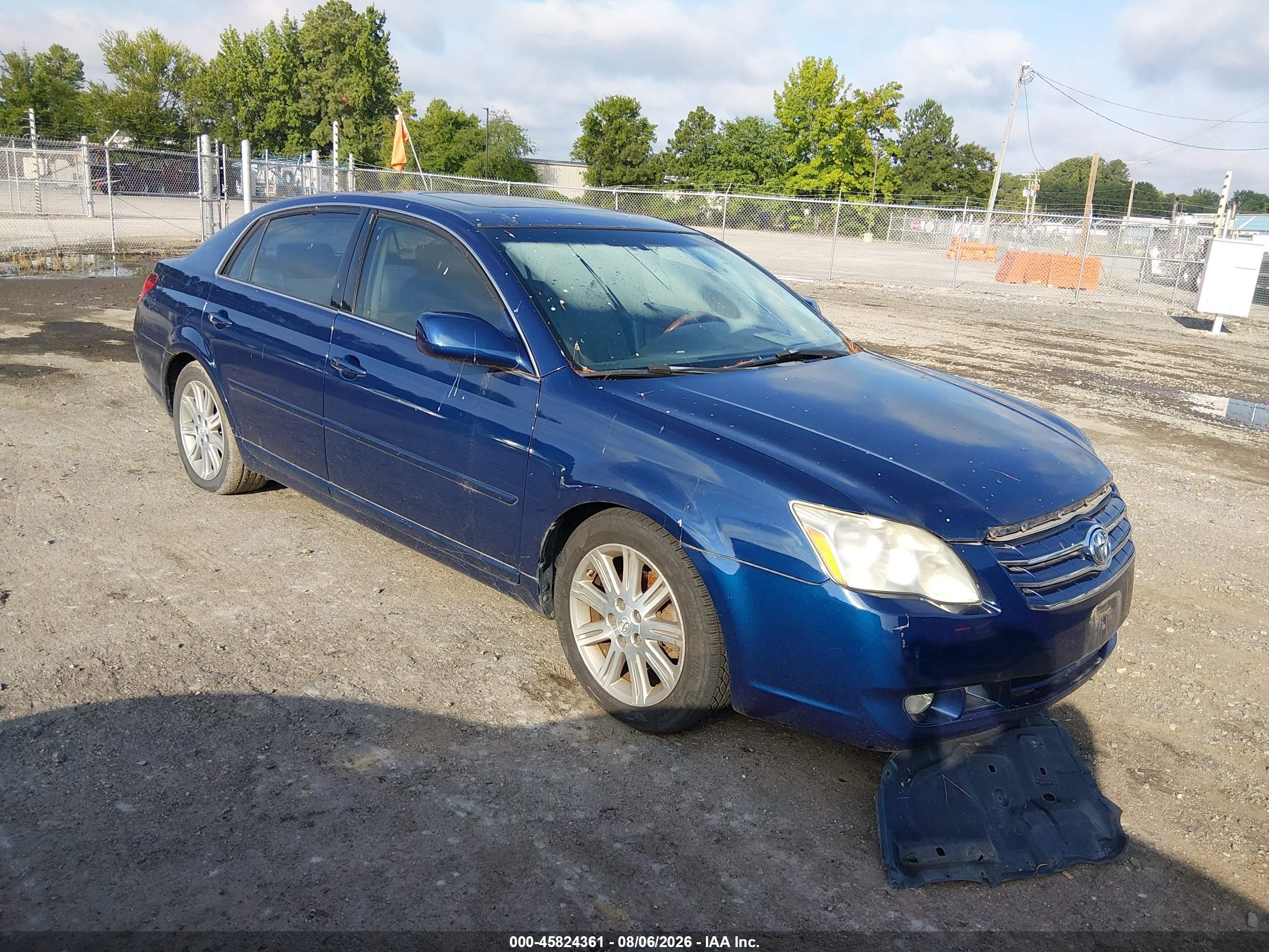 2007 Toyota Avalon XL, VIN 4T1BK36B17U240217 — Normal wear