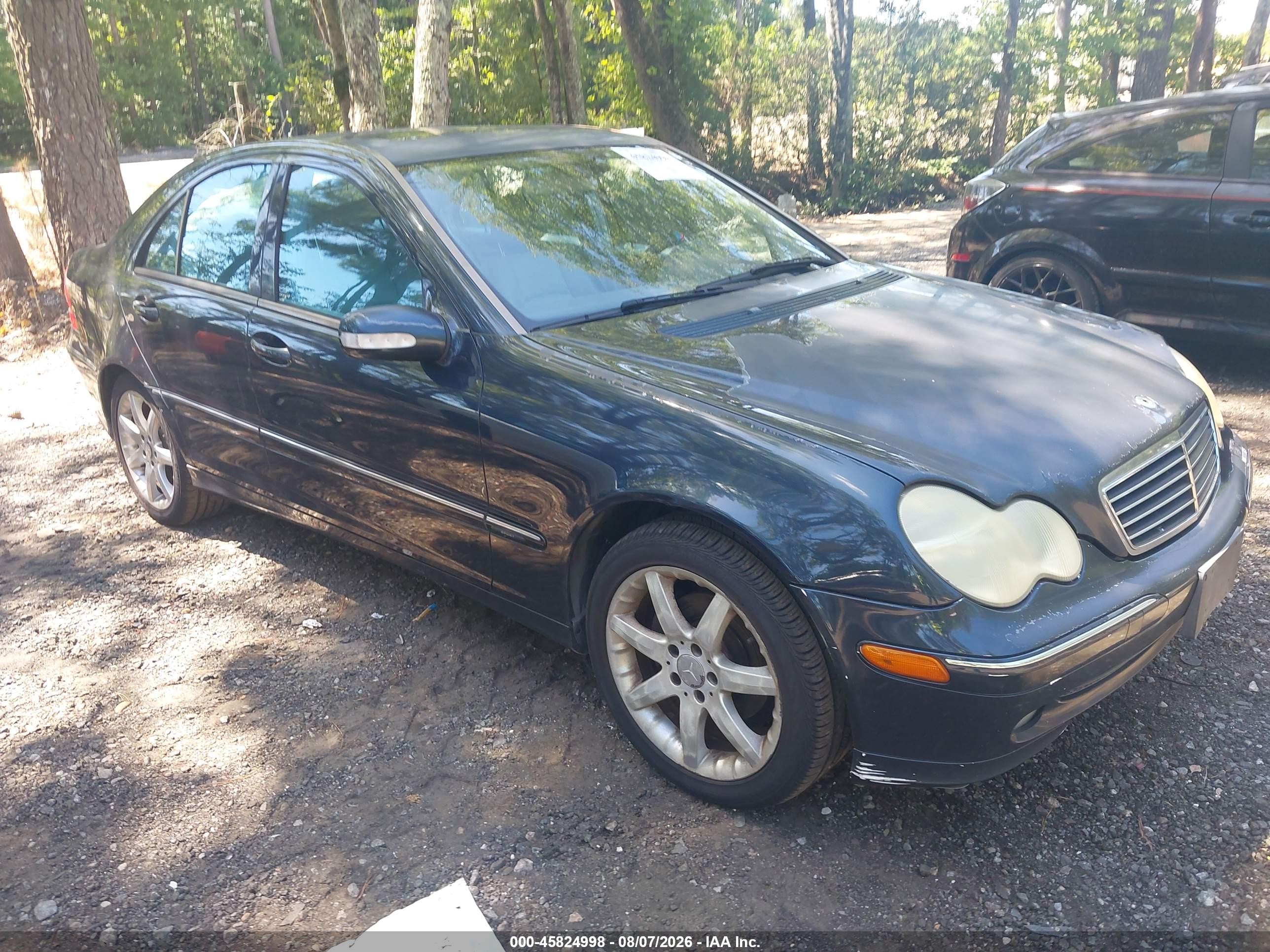 2004 Mercedes-Benz C 230 Kompressor, VIN WDBRF40J84A563074 — Normal wear