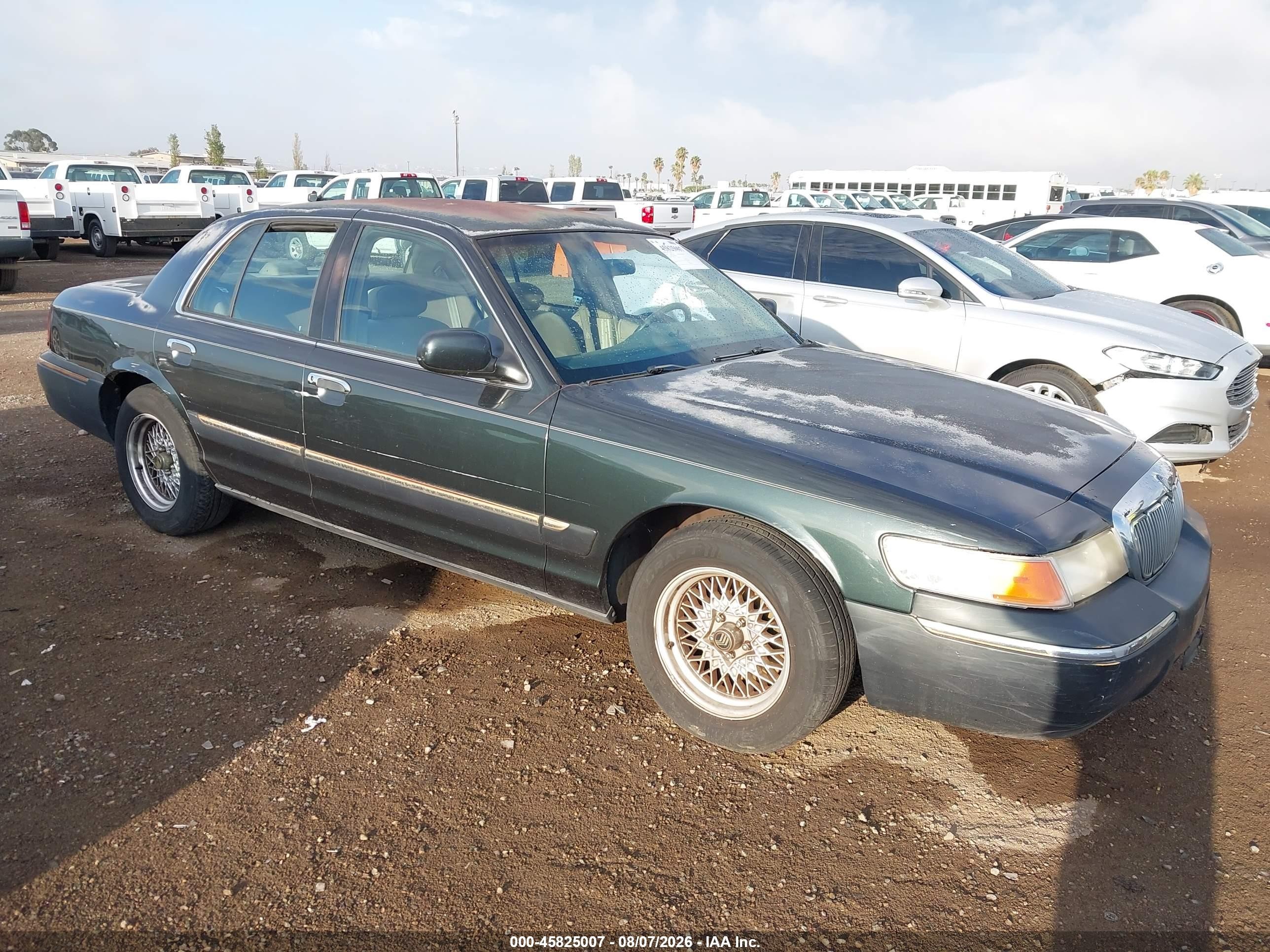 1999 Mercury Grand Marquis GS, VIN 2MEFM74W9XX664748 — Front end