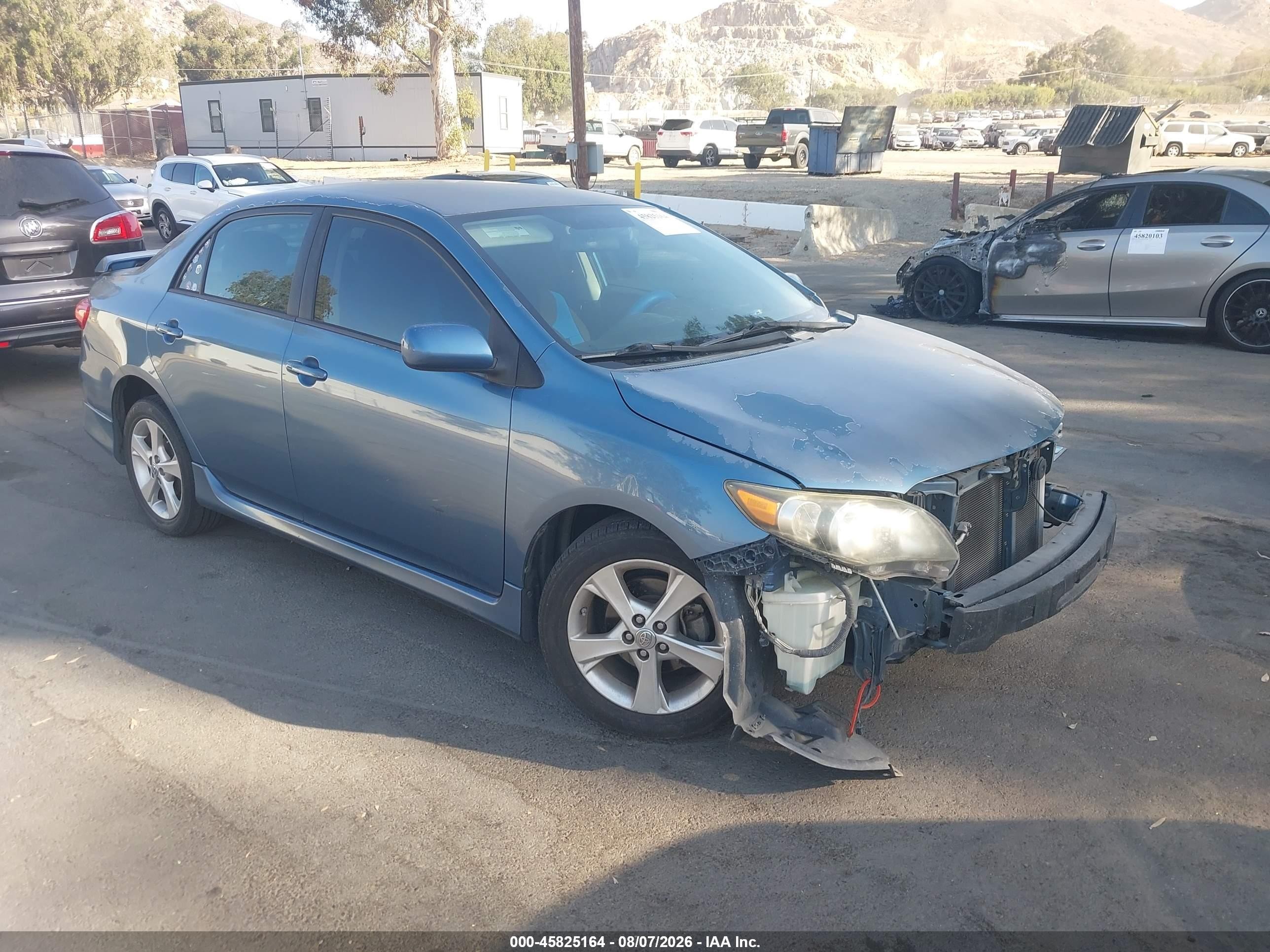 2013 Toyota Corolla LE, VIN 5YFBU4EEXDP112941 — Front end