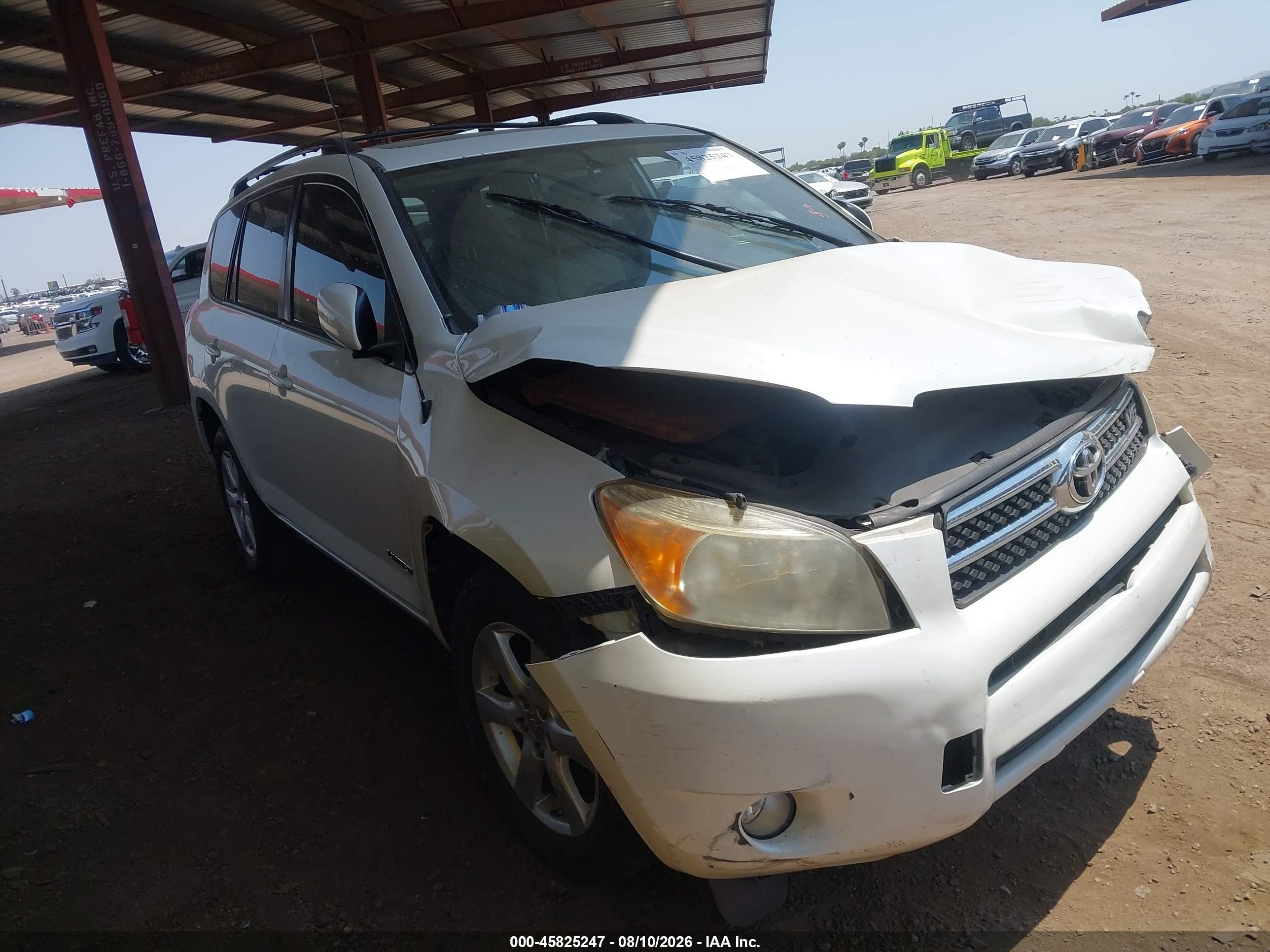 2008 Toyota RAV4 Limited, VIN JTMZK31V285020150 — Front end