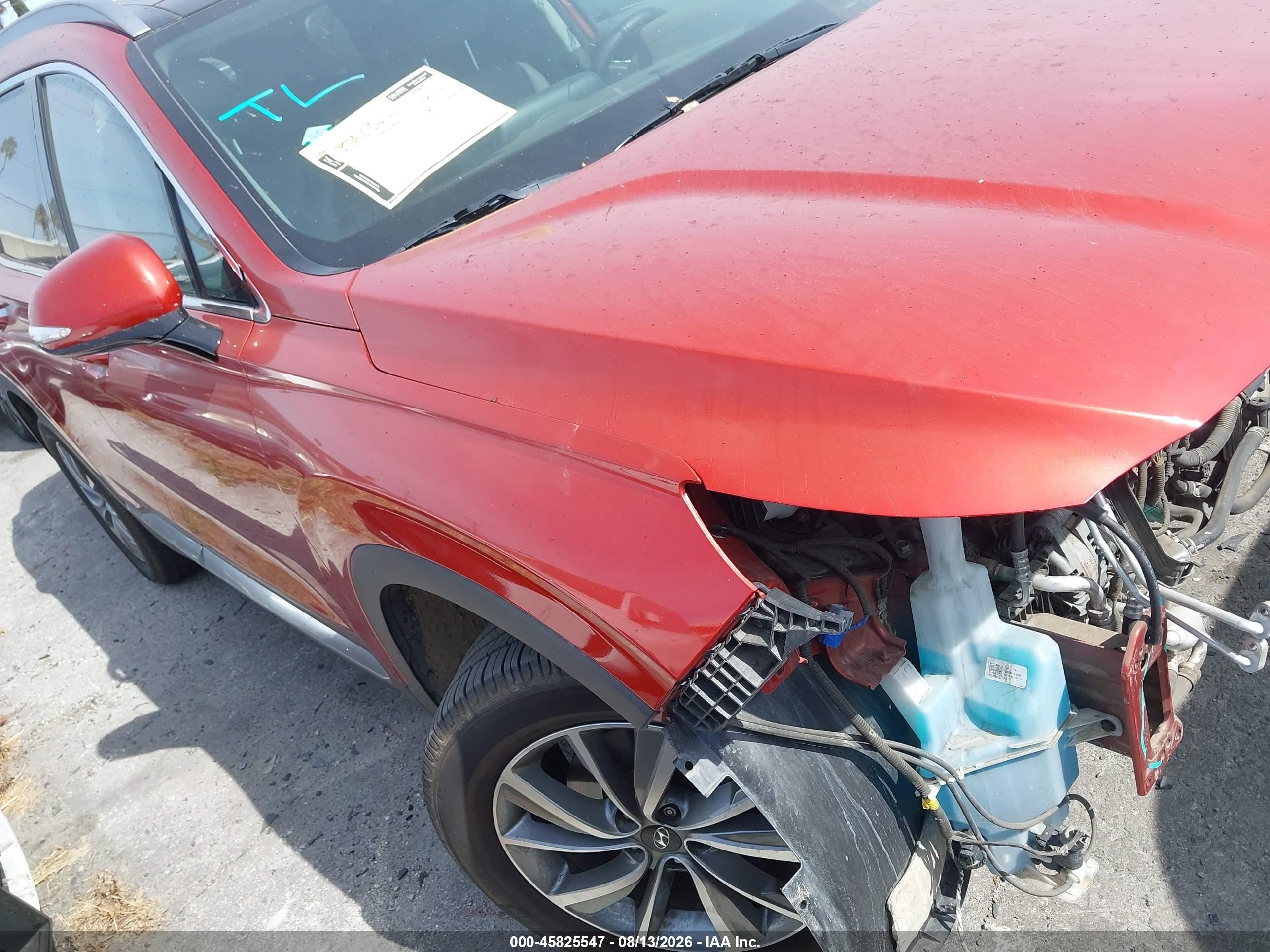 2020 Hyundai Santa Fe SEL, VIN 5NMS33AD6LH185050 — Front end