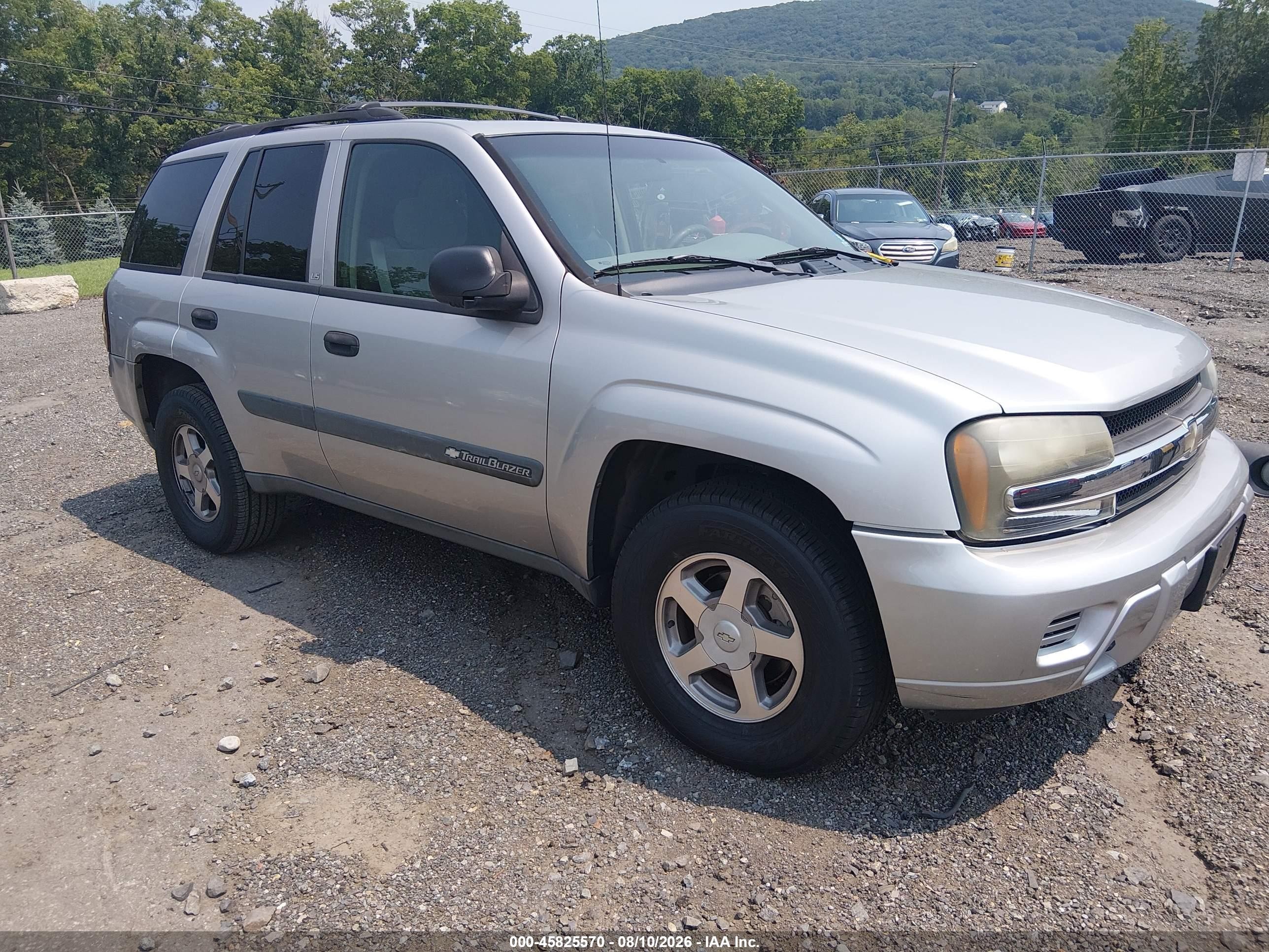 2004 Chevrolet TrailBlazer LS, VIN 1GNDT13S842223884 — Normal wear