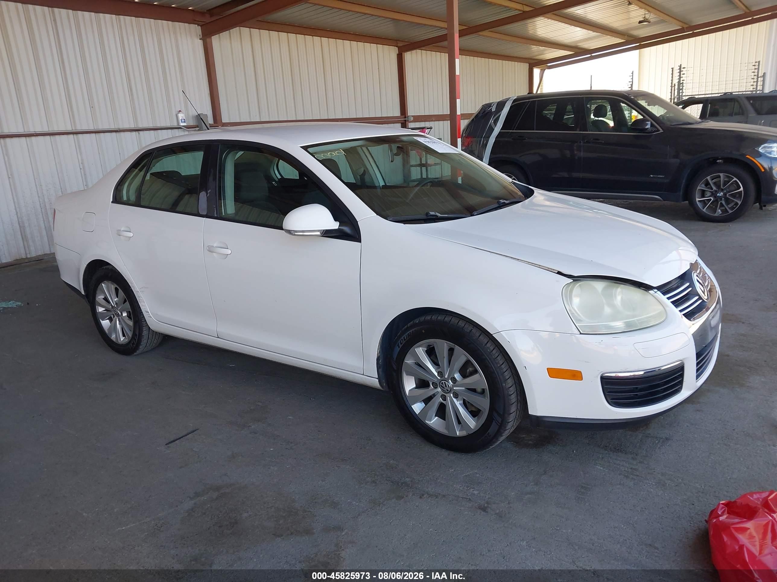 2009 Volkswagen Jetta S, VIN 3VWJZ71K29M033561 — Зад