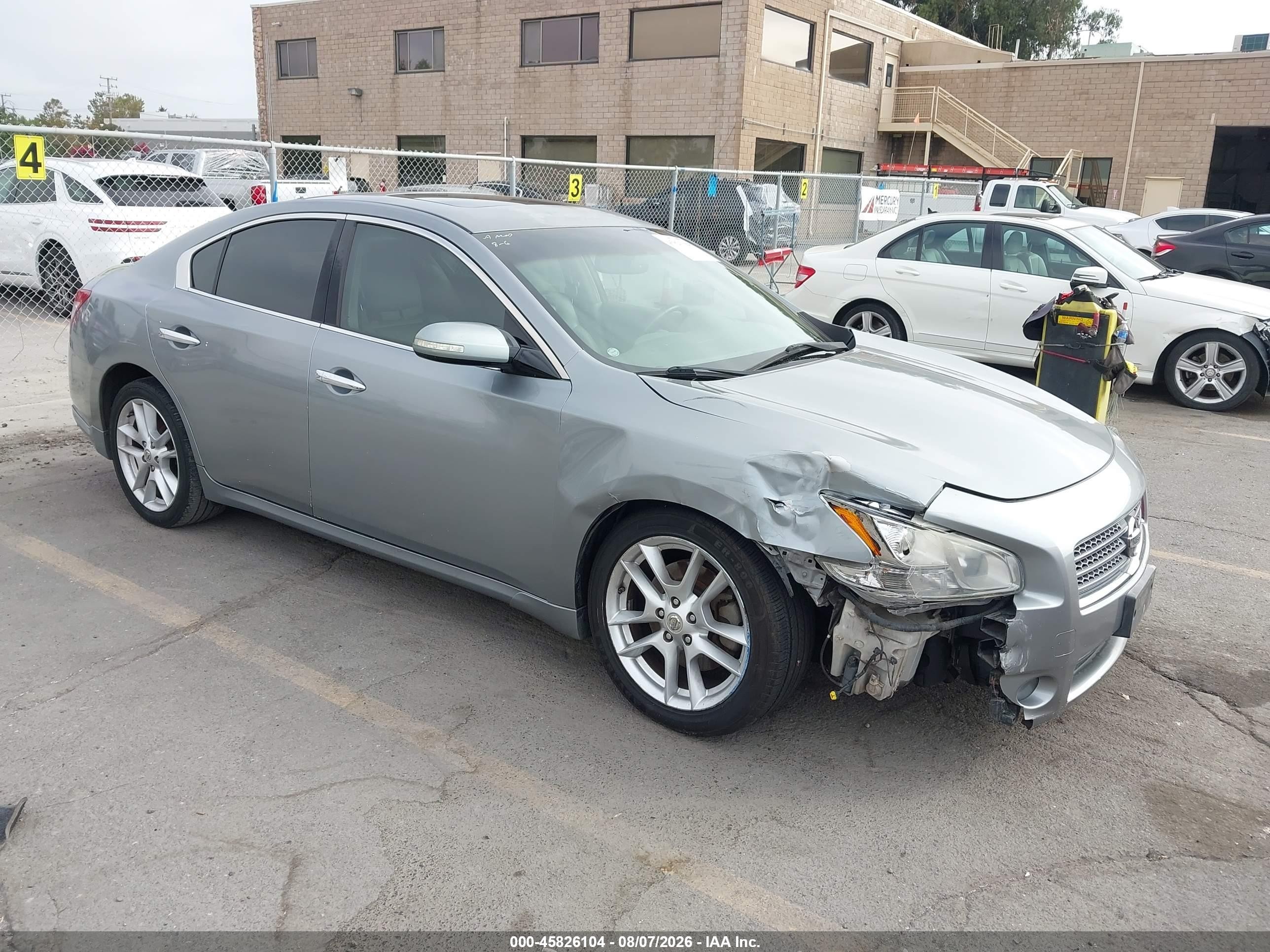 2009 Nissan Maxima SV, VIN 1N4AA51E59C803350 — Перед