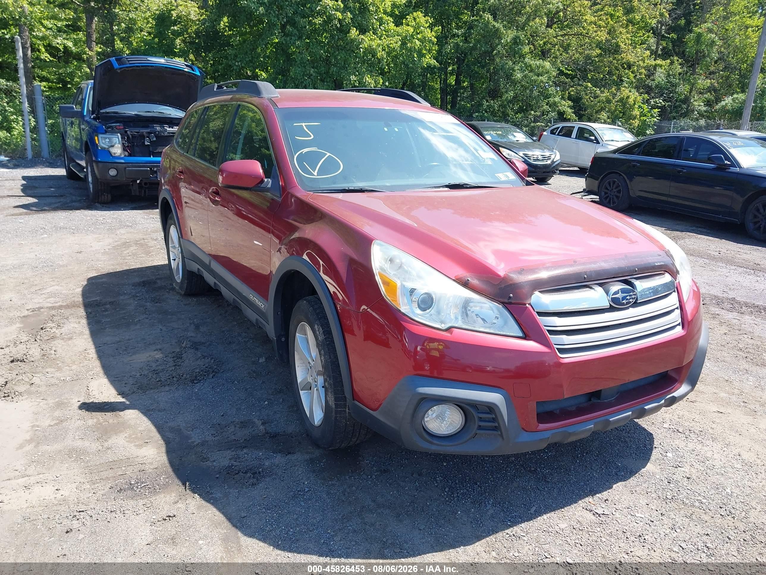 2014 Subaru Outback Premium, VIN 4S4BRBCC3E3211582 — Normal wear