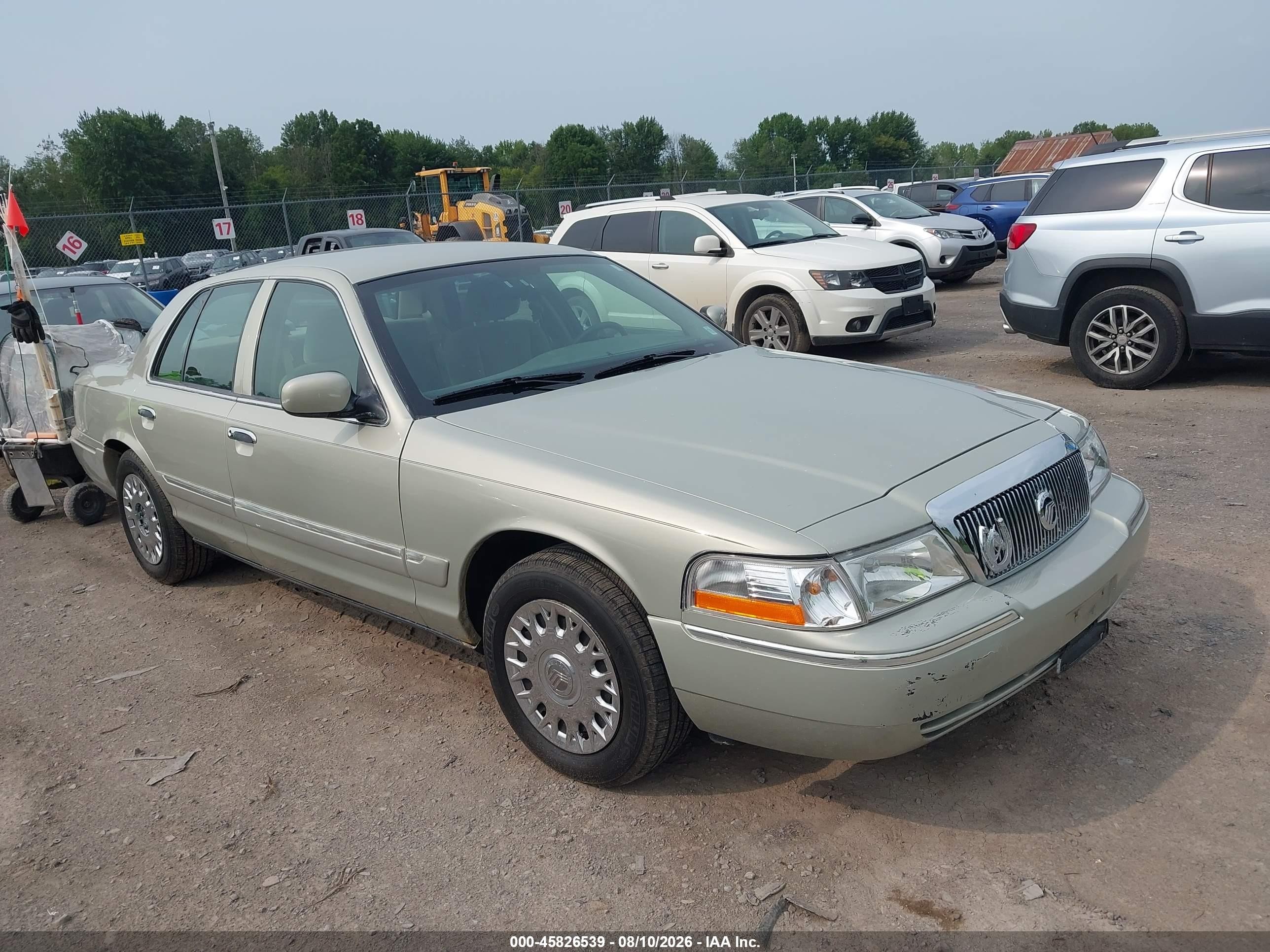 2003 Mercury Grand Marquis GS Convenience, VIN 2MEFM74W23X702329 — Normal wear