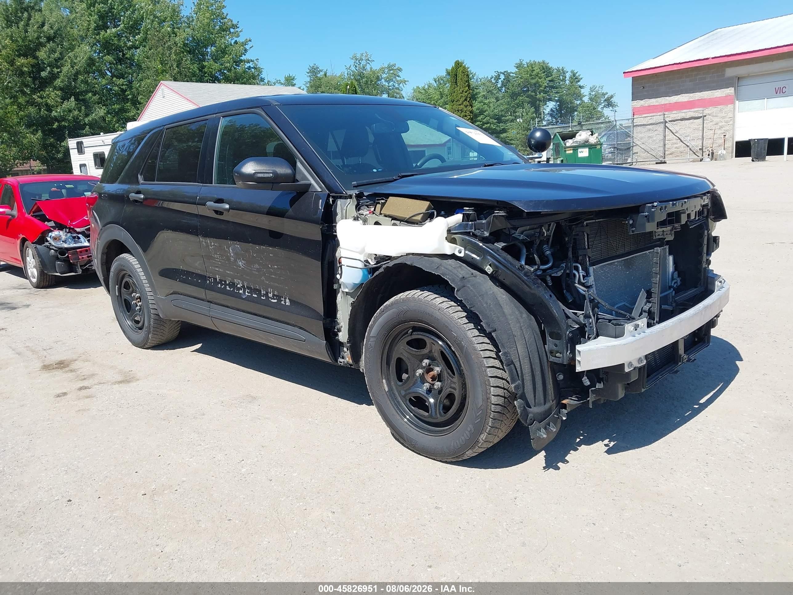 2020 Ford Police Interceptor Utility, VIN 1FM5K8AB6LGA84587 — Перед