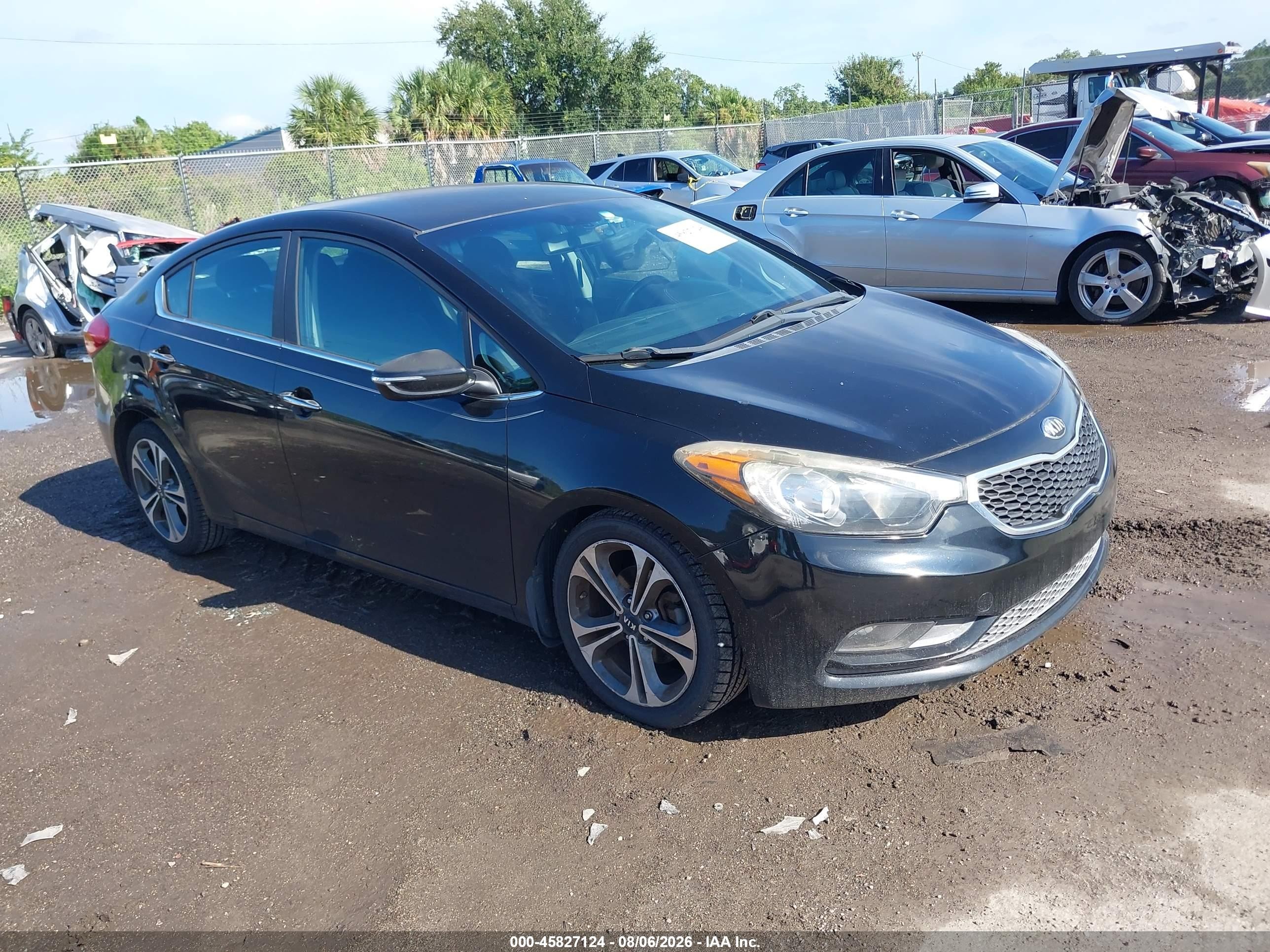 2015 Kia Forte EX, VIN KNAFX4A88F5262035 — Перед