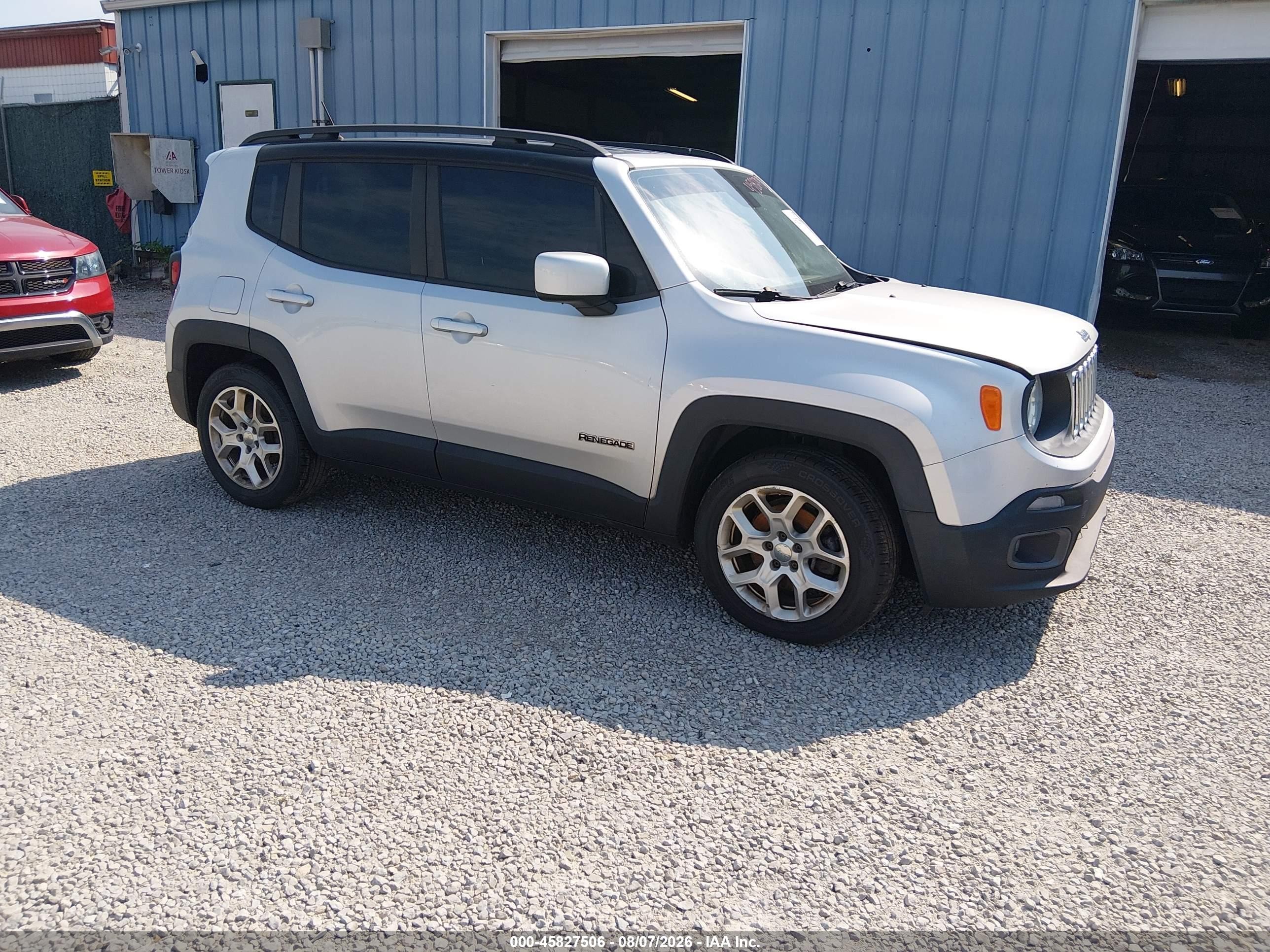 2015 Jeep Renegade Latitude, VIN ZACCJABT1FPB50838 — Normal wear