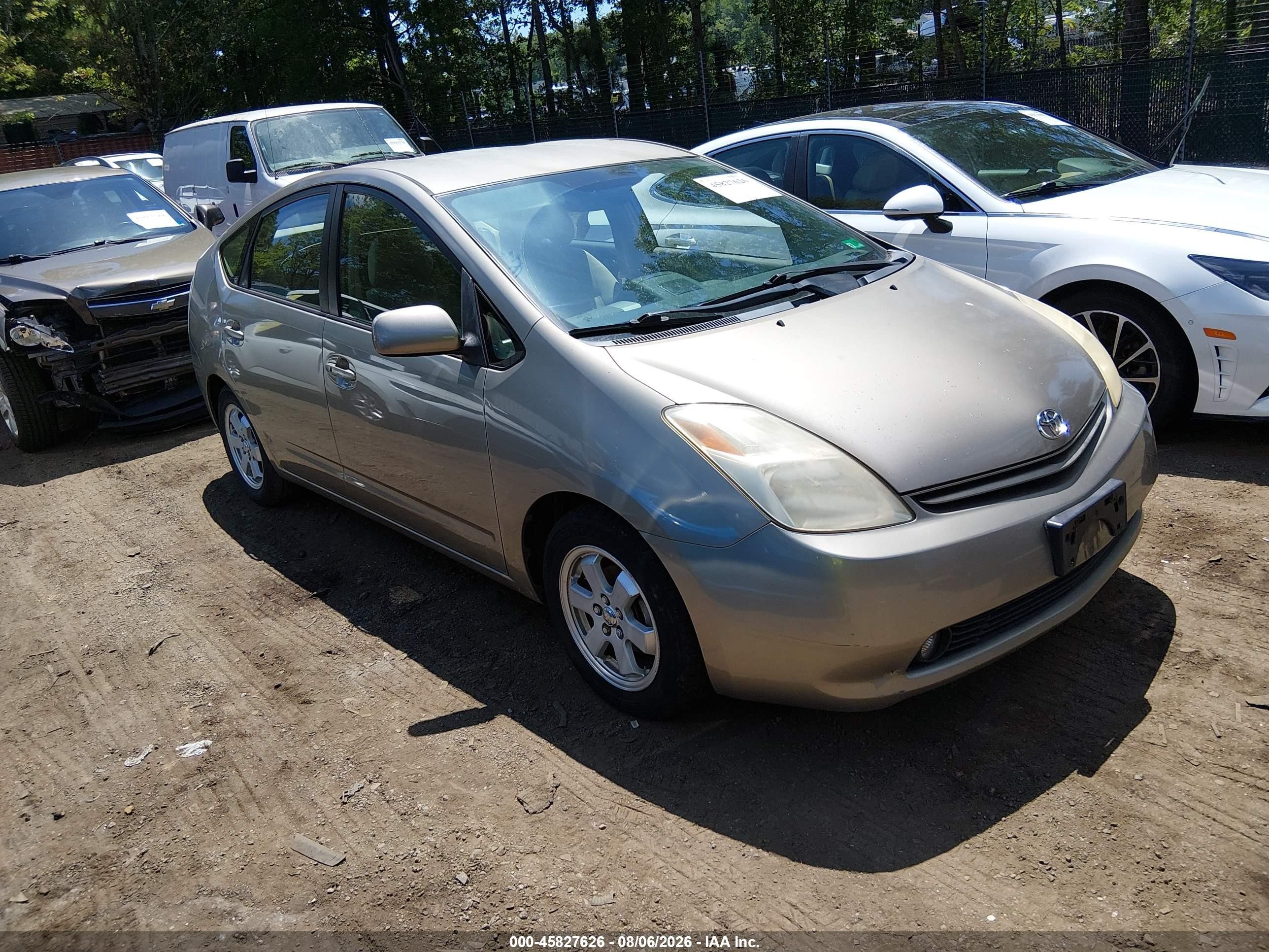 2005 Toyota Prius, VIN JTDKB20U953064349 — Normal wear