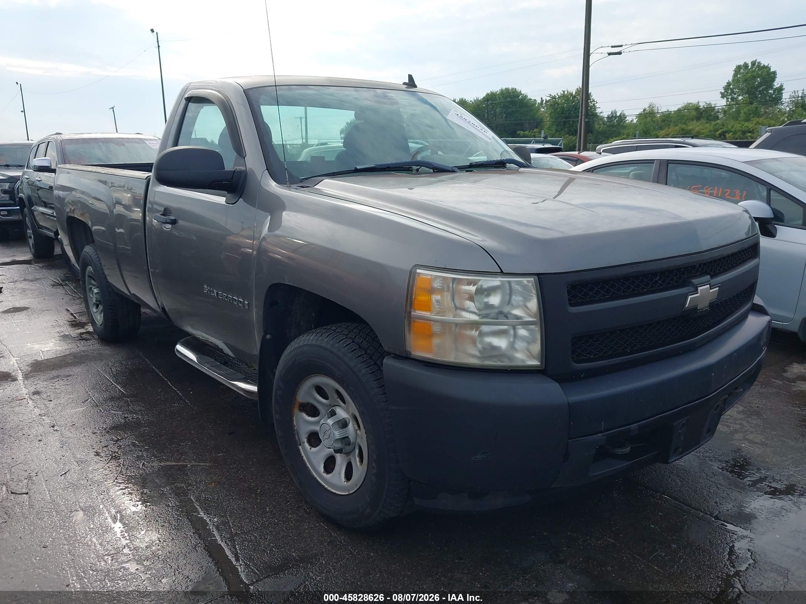 2008 Chevrolet Silverado 1500 Work Truck, VIN 1GCEK14X48Z236638 — Normal wear