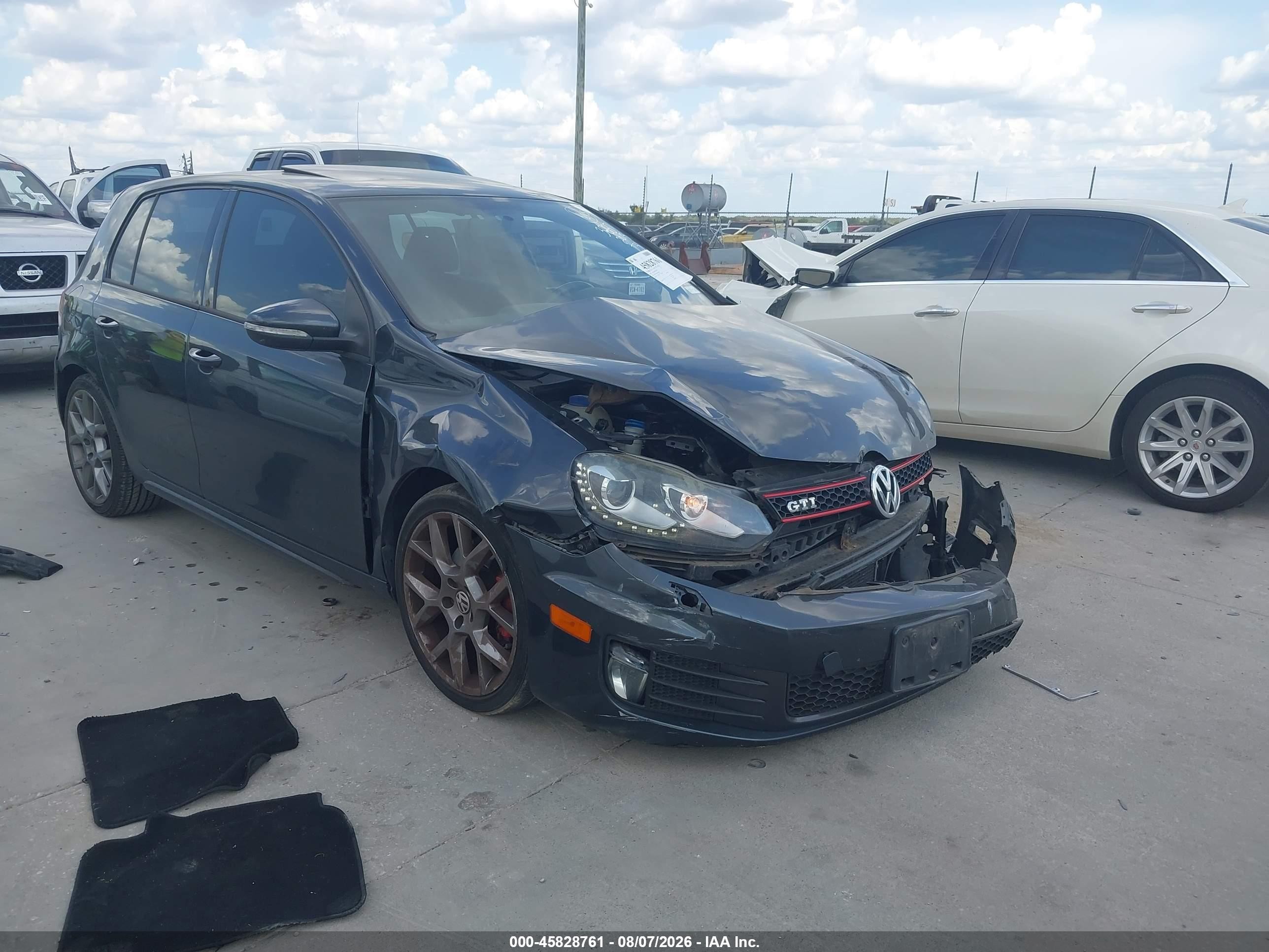 2013 Volkswagen Golf GTI, VIN WVWHV7AJ9DW043887 — Normal wear