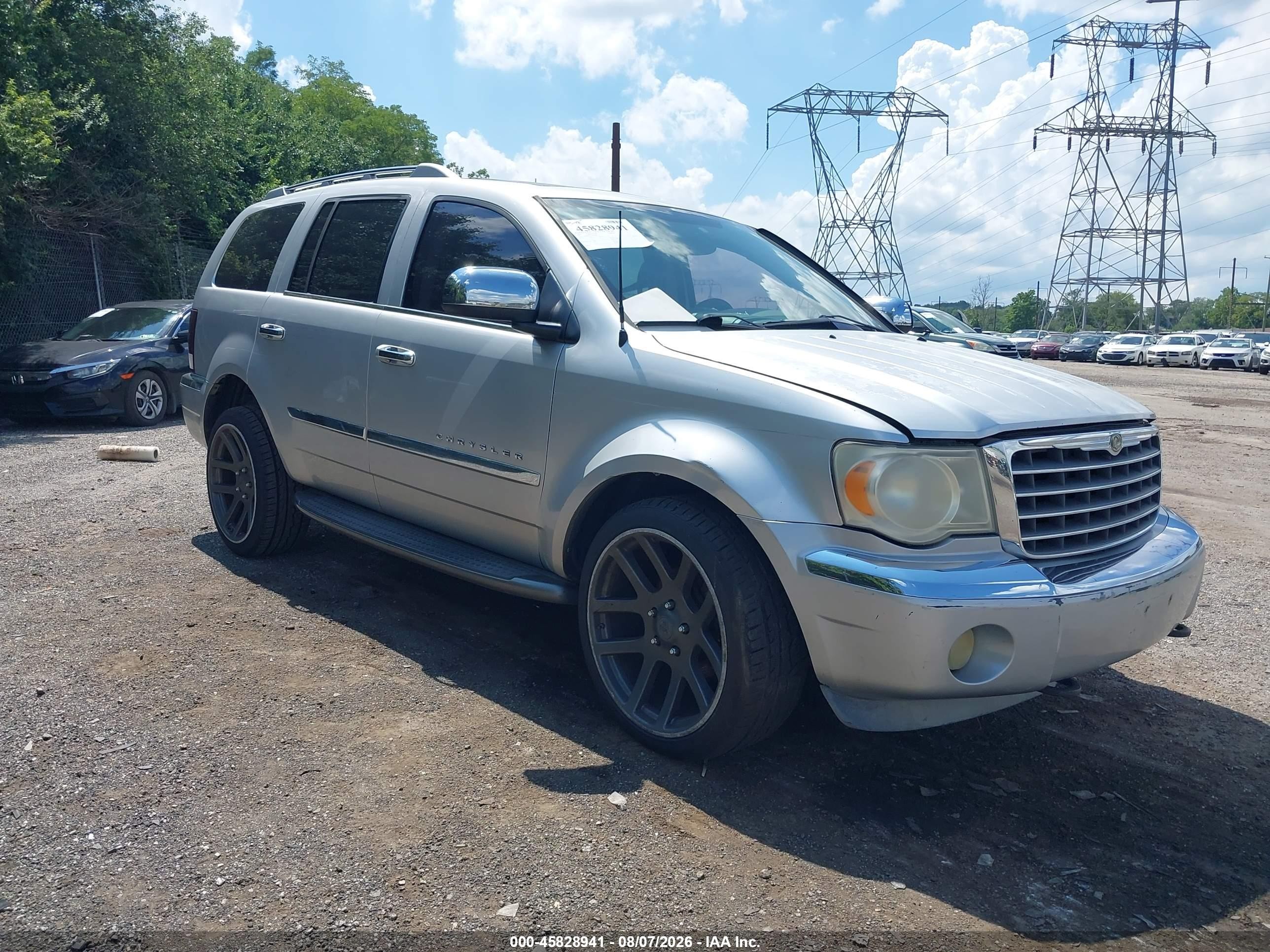 2007 Chrysler Aspen Limited, VIN 1A8HW58267F569309 — Normal wear