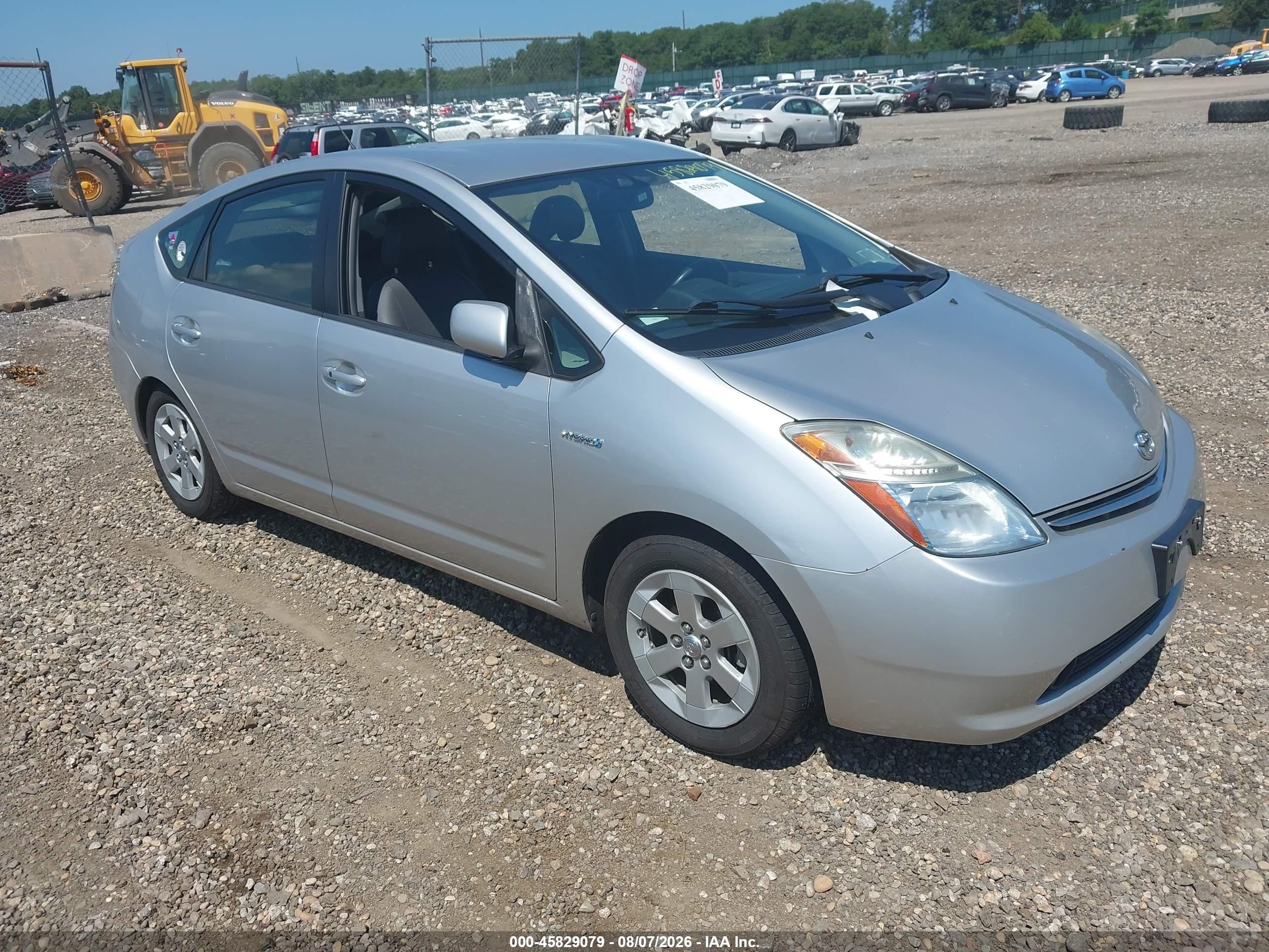 2008 Toyota Prius, VIN JTDKB20UX83369900 — Side