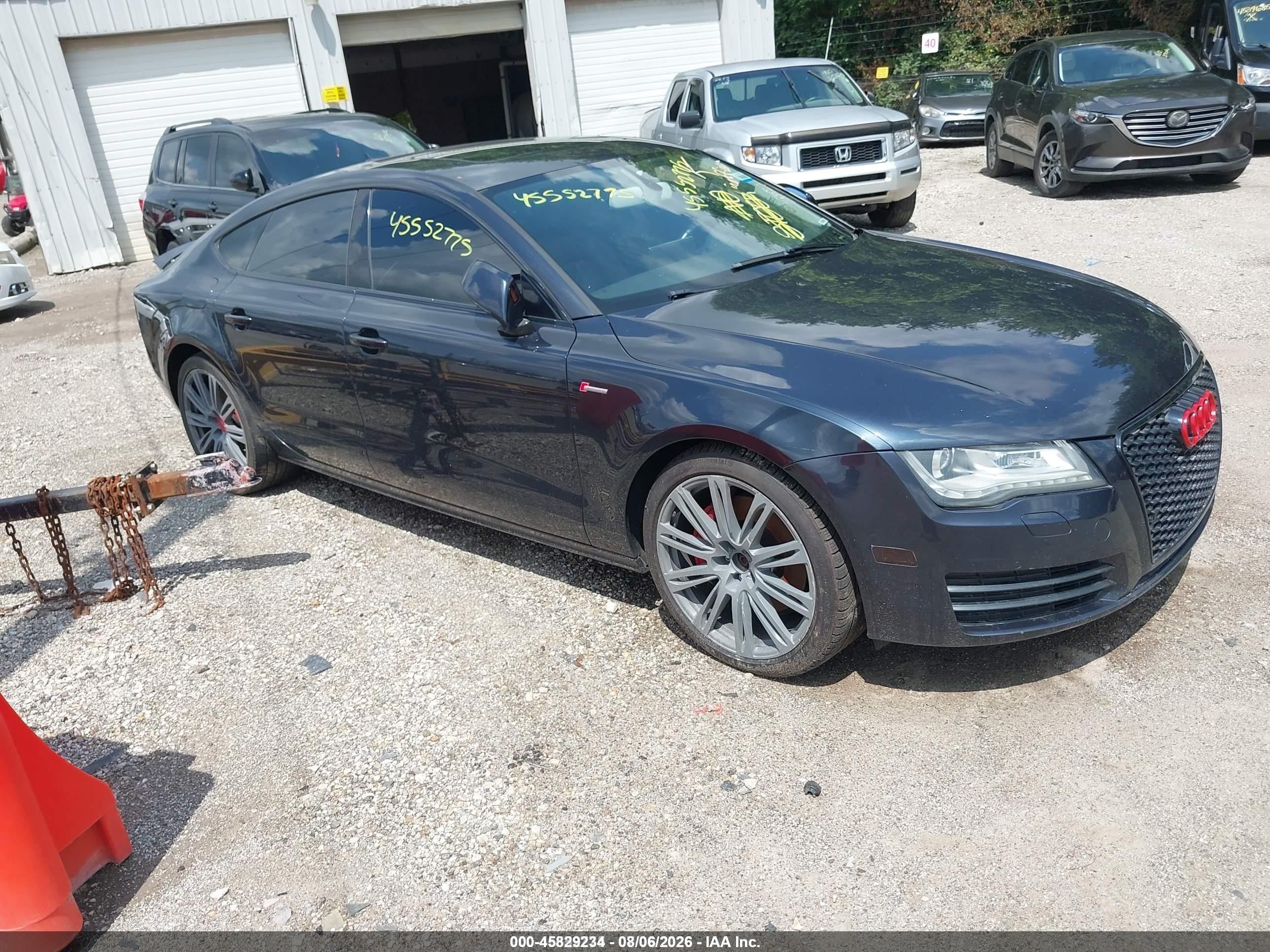 2012 Audi A7 Premium Plus, VIN WAUYGAFCXCN145797 — Перед