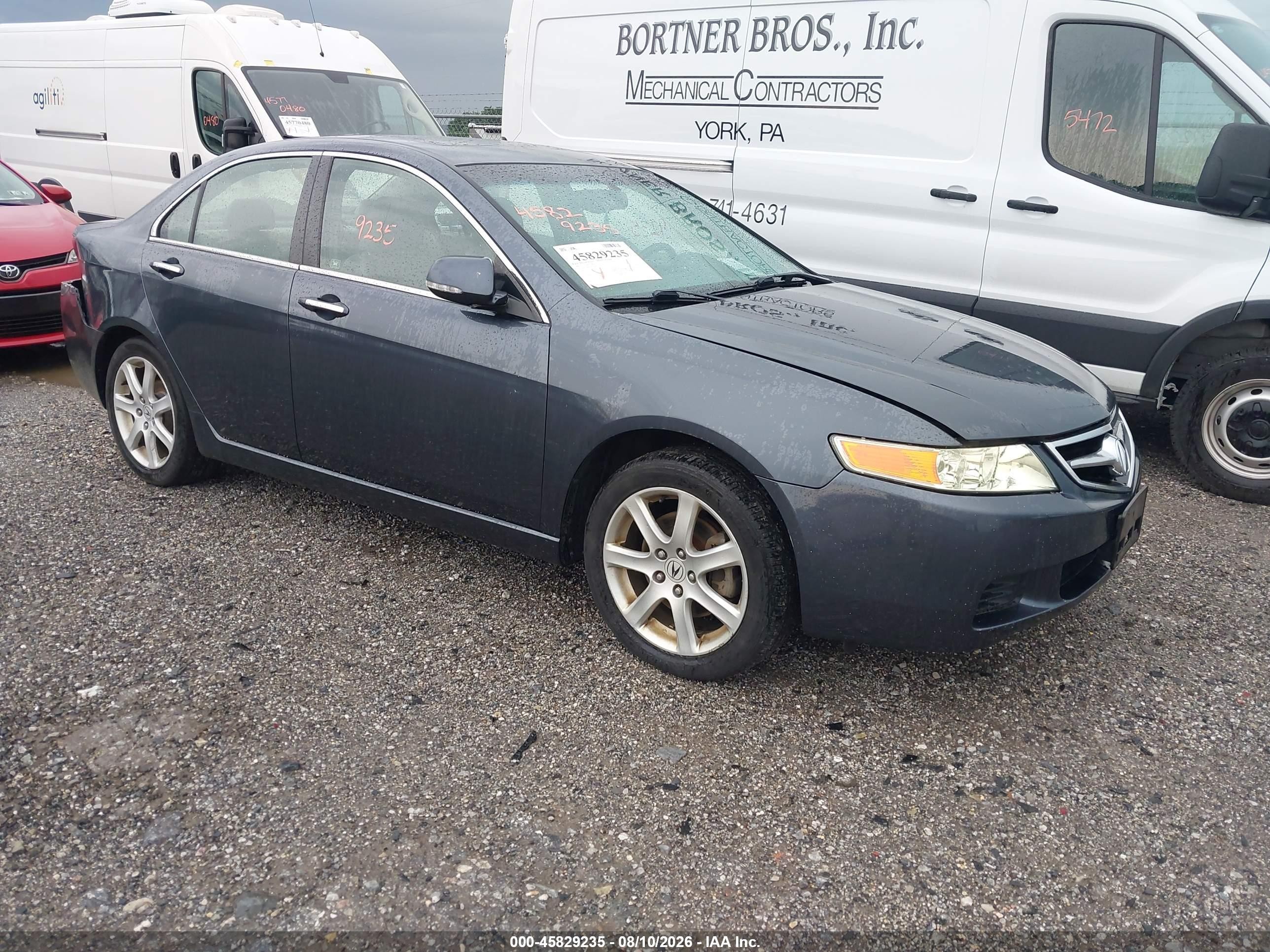 2005 Acura TSX, VIN JH4CL96835C017899 — Зад
