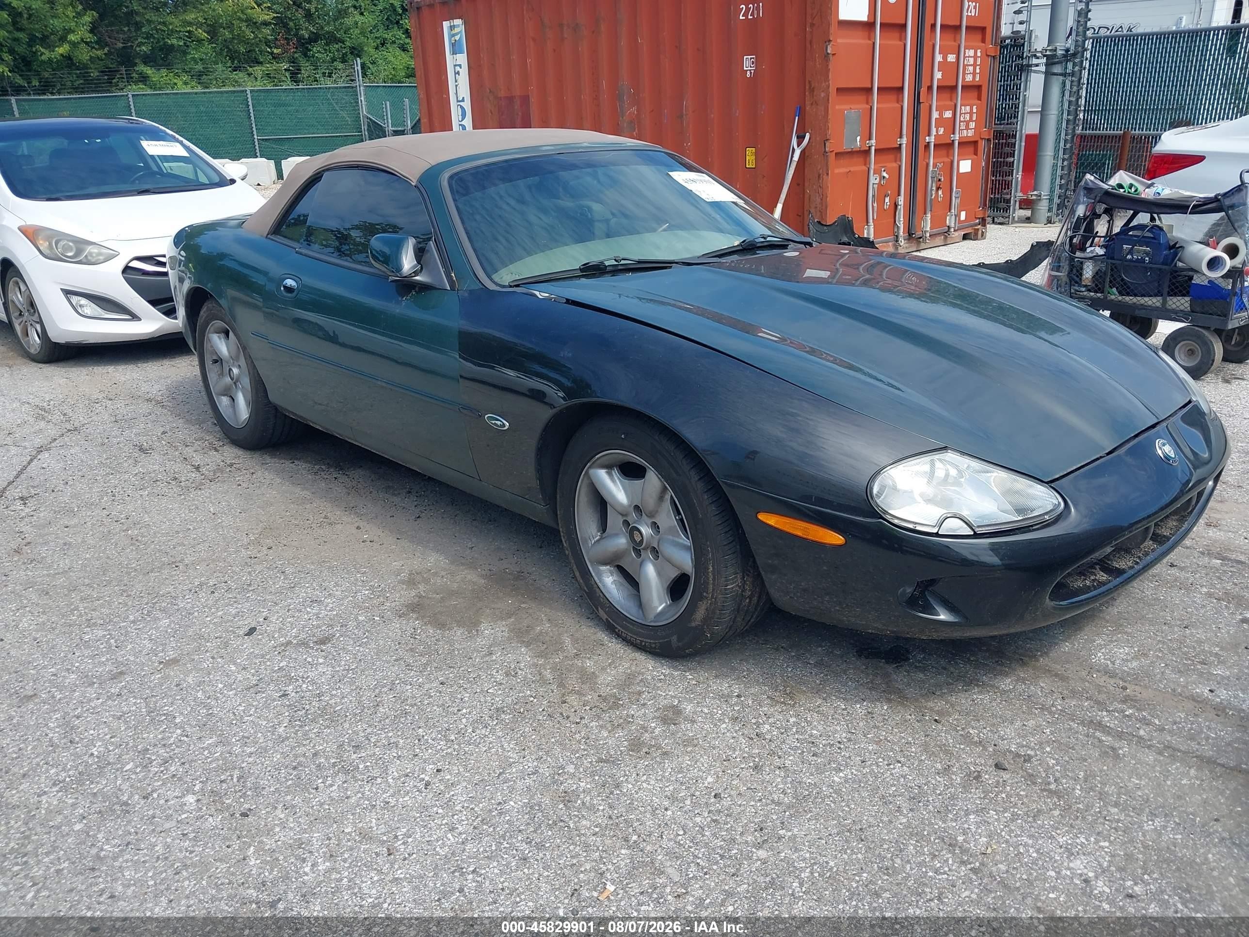 1998 Jaguar XK, VIN SAJGX2249WC029673 — Normal wear