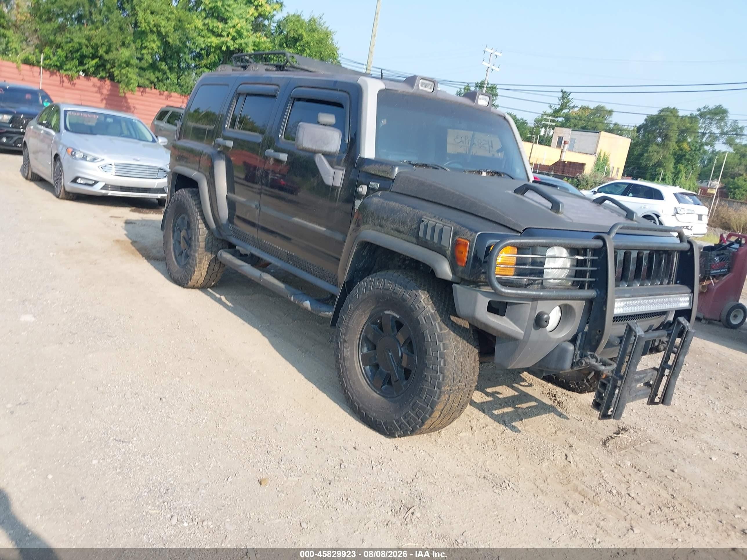 2007 Hummer H3 SUV, VIN 5GTDN13E278241496 — Normal wear
