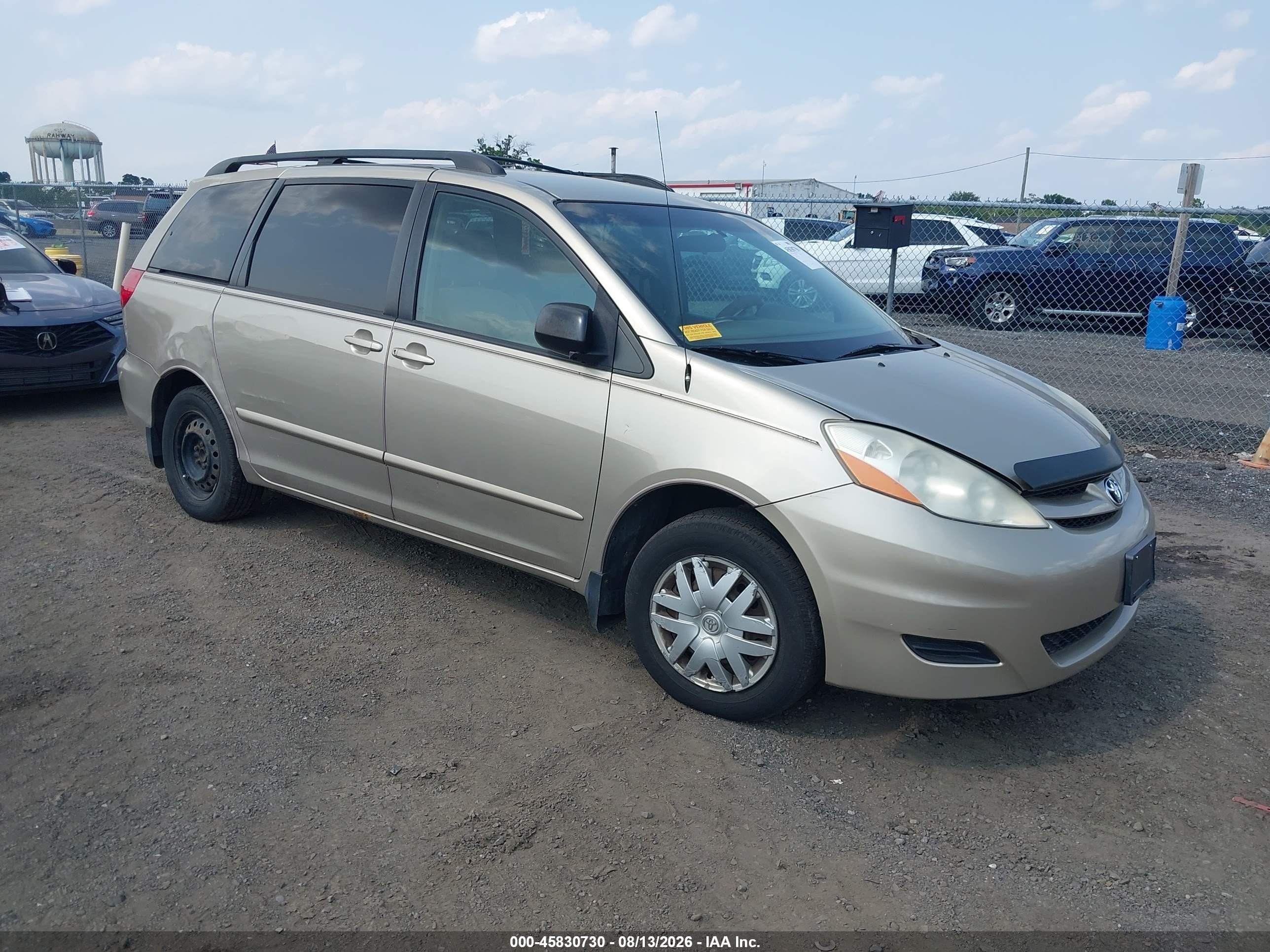 2007 Toyota Sienna LE, VIN 5TDZK23C17S077552 — Rear end