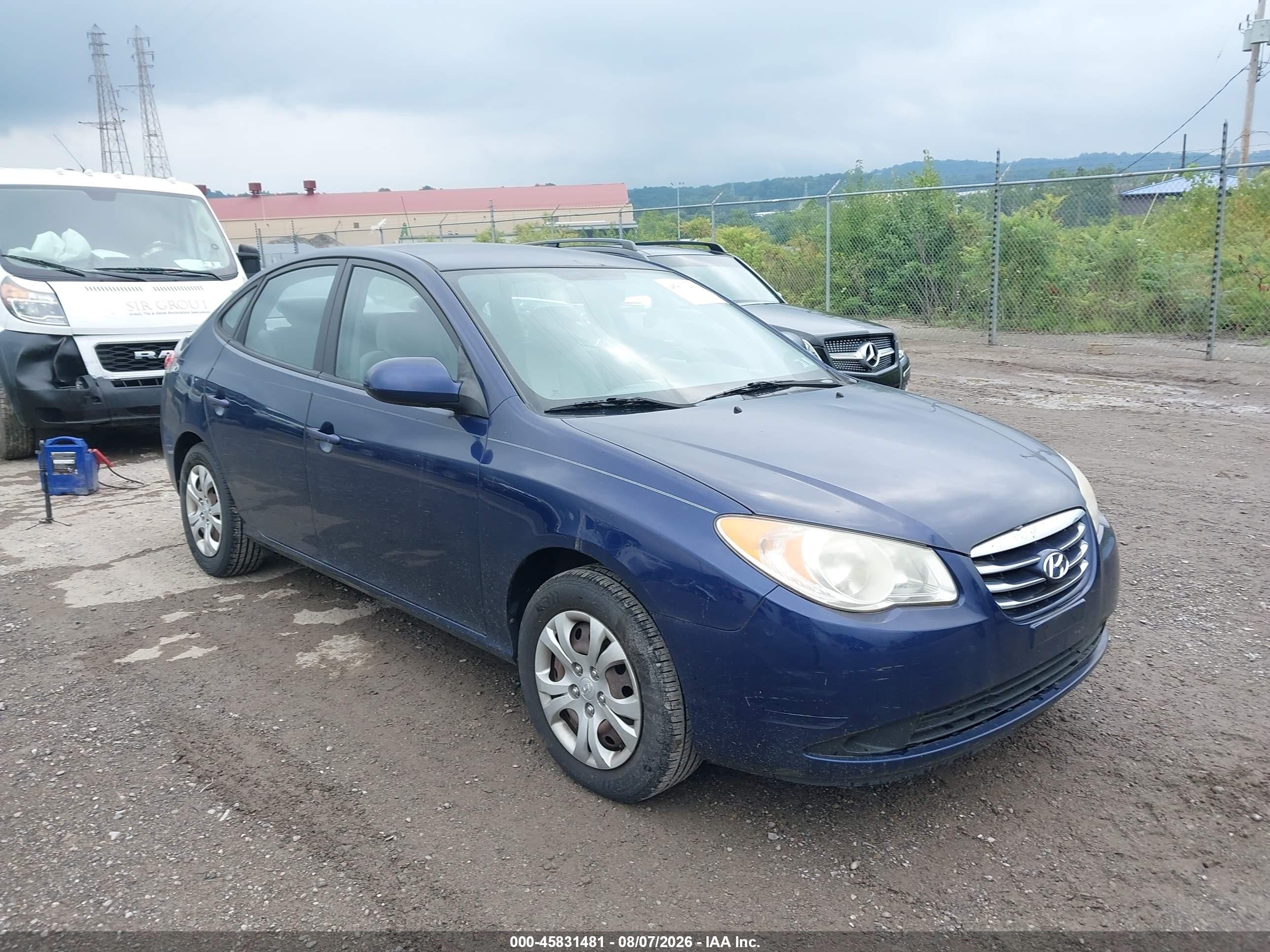 2010 Hyundai Elantra GLS, VIN KMHDU4AD7AU832102 — Normal wear