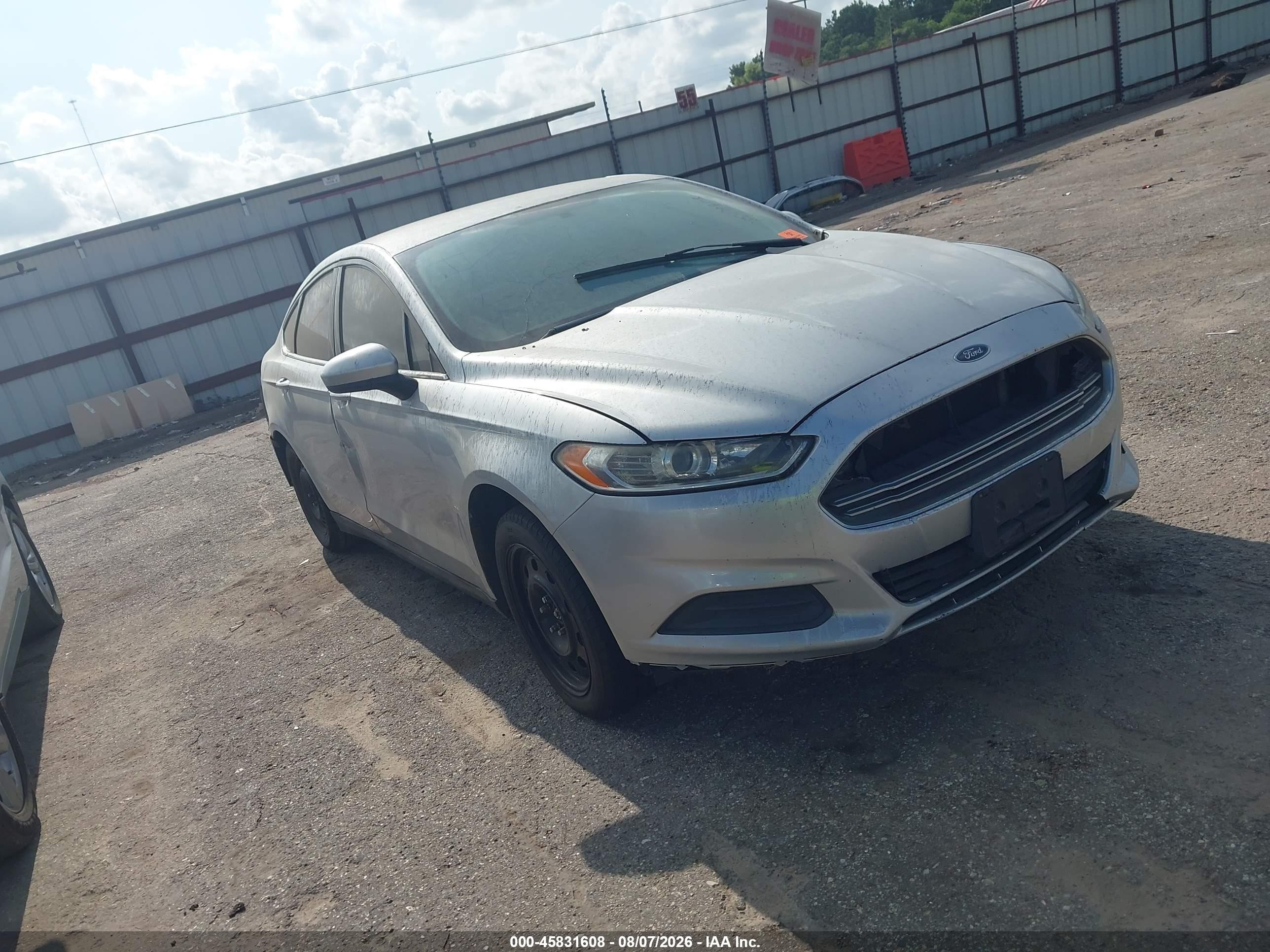 2013 Ford Fusion S, VIN 3FA6P0G79DR311785 — Normal wear