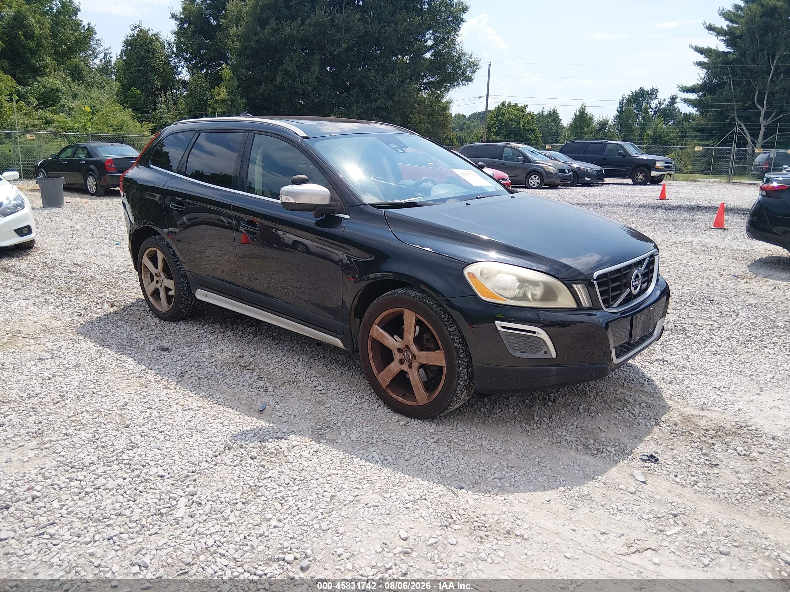 2011 Volvo XC60 3.0T, VIN YV4902DZ2B2223592 — Normal wear