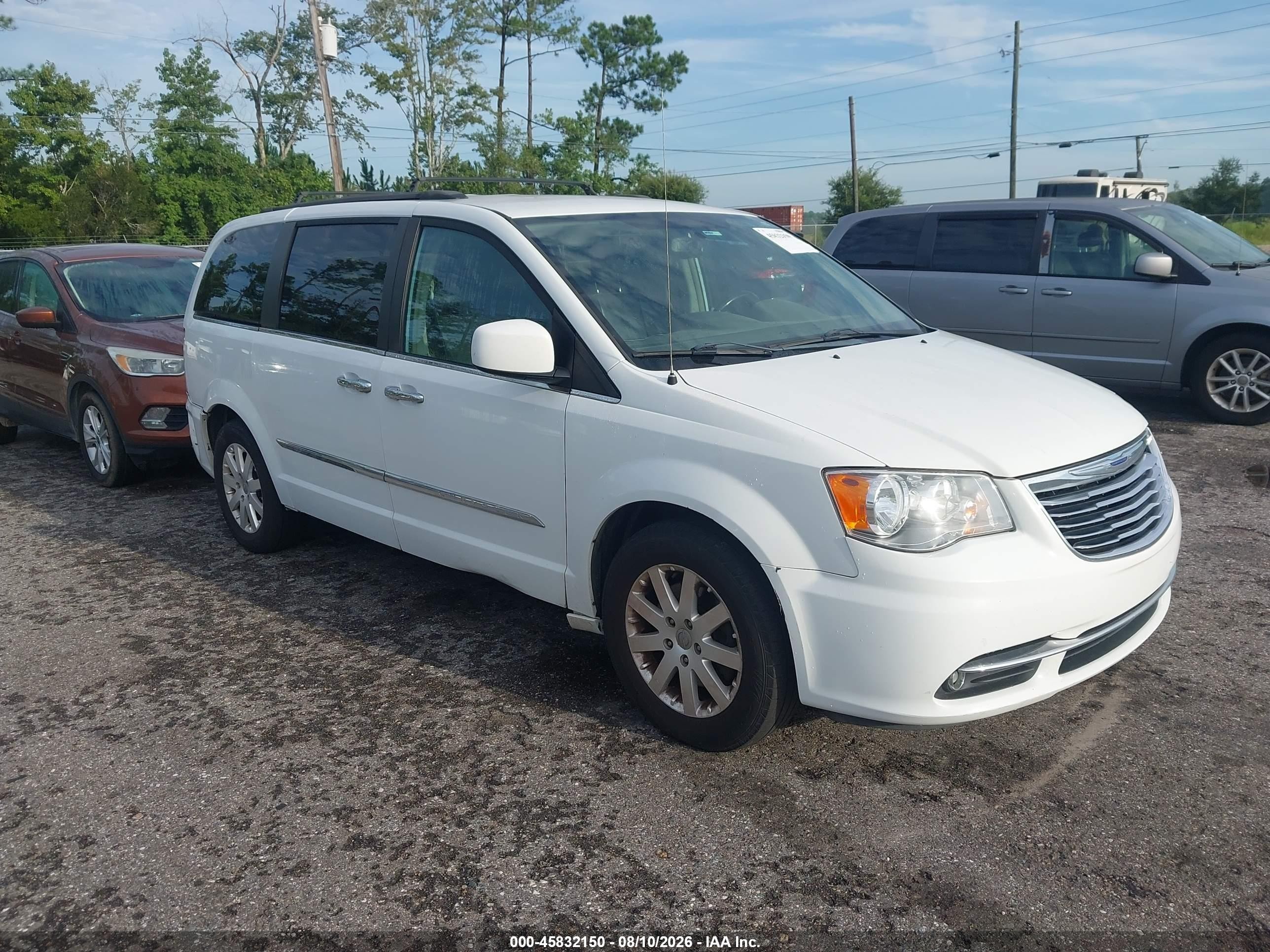 2016 Chrysler Town & Country Touring, VIN 2C4RC1BG5GR128717 — Обычный износ