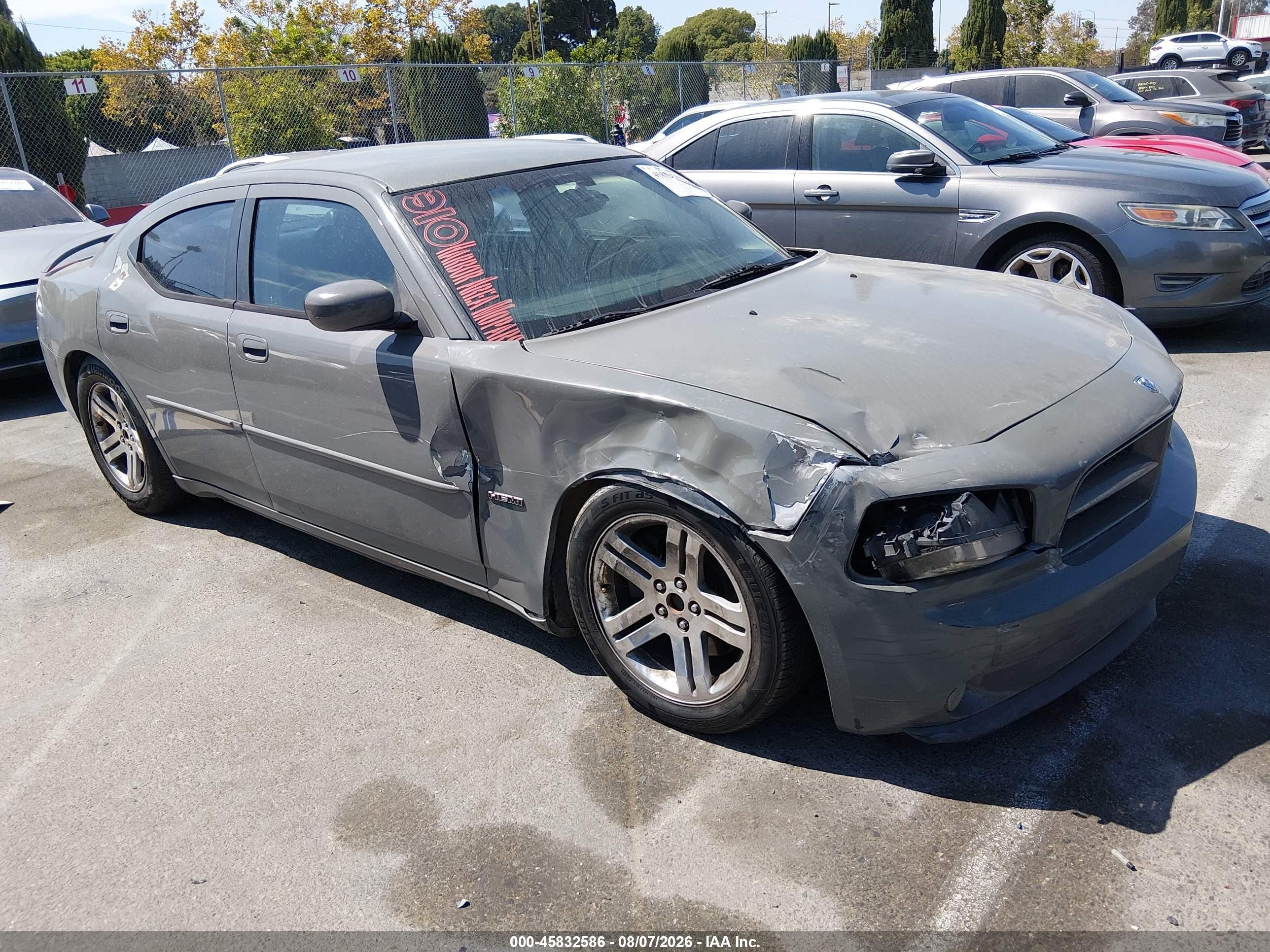 2007 Dodge Charger R/T, VIN 2B3KA53H97H696076 — Перед