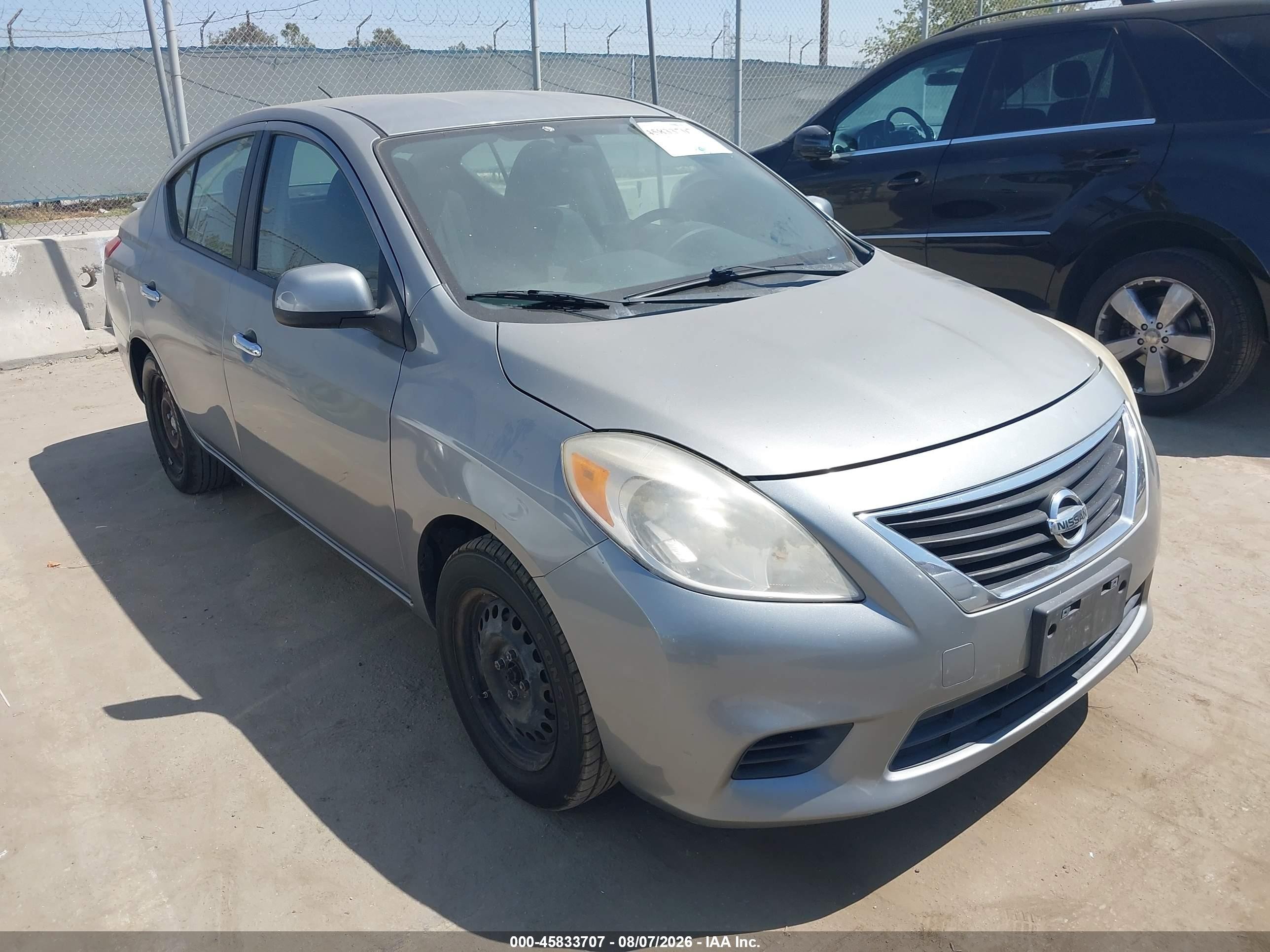 2013 Nissan Versa S, VIN 3N1CN7APXDL889629 — Normal wear