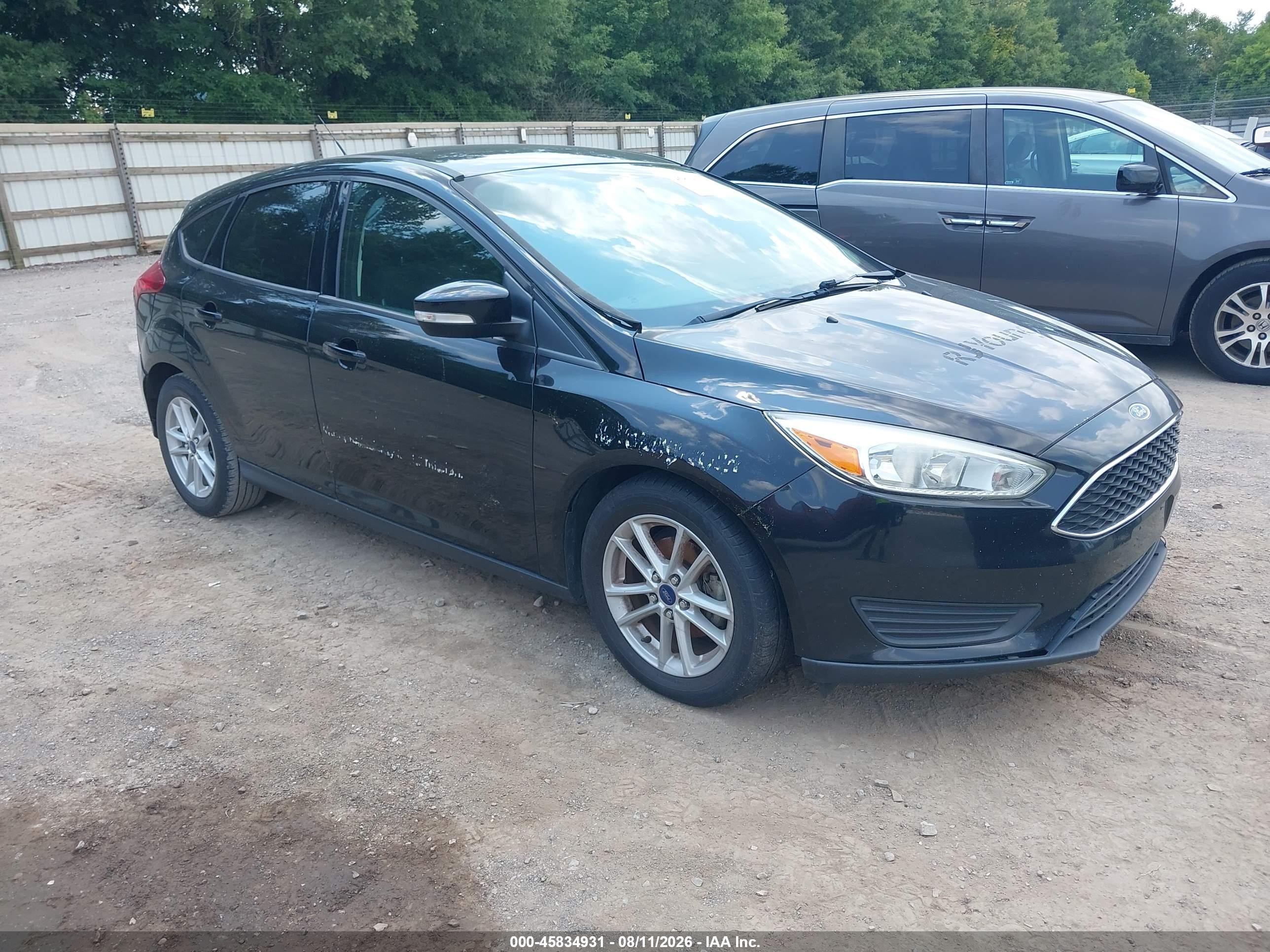 2017 Ford Focus SE, VIN 1FADP3K23HL291140 — Обычный износ